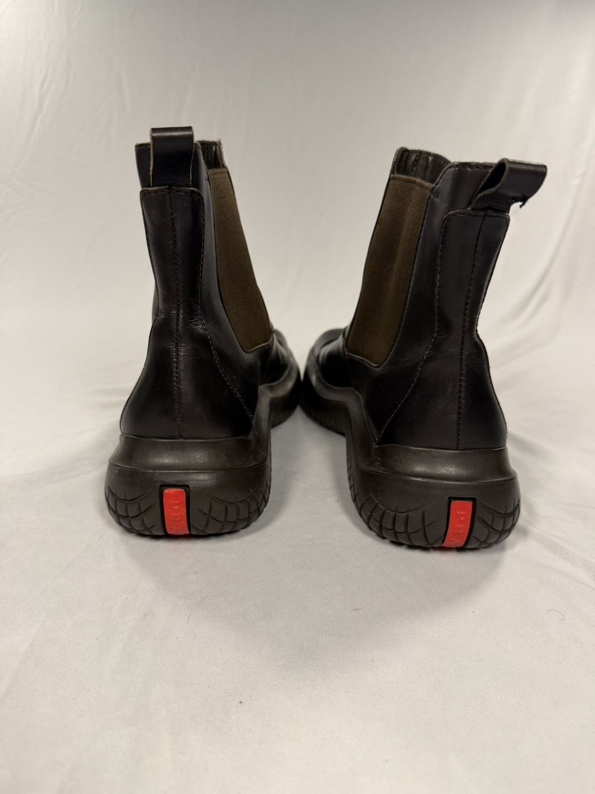 Prada AW99 Prada Brown Leather Chelsea Boots Size 38 Vibram Size US 7.5 / IT 37.5 - 5 Thumbnail