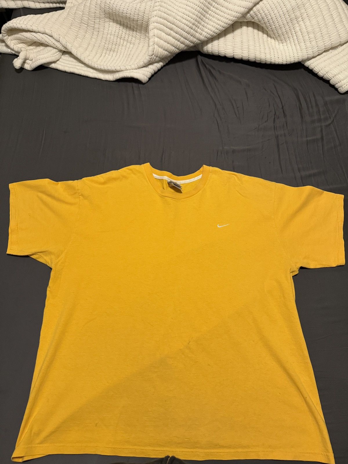 Nike Yellow Nike Vintage Tee Shirt Size US XL / EU 56 / 4 - 1 Thumbnail