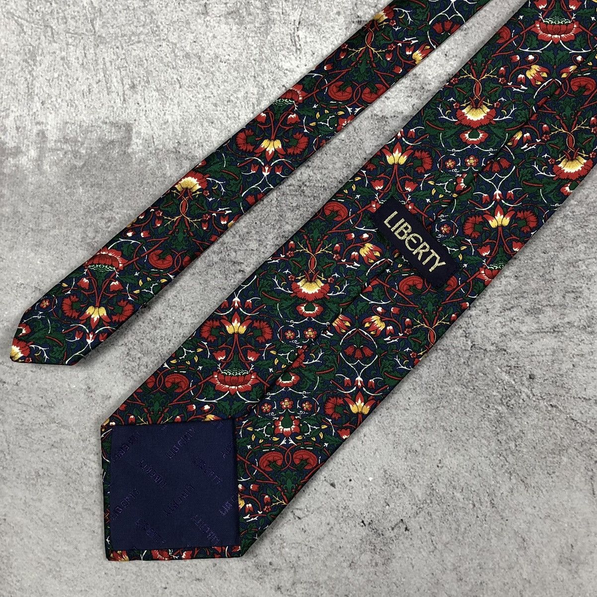 Liberty Liberty Floral Pattern Silk Tie Size ONE SIZE - 2 Thumbnail