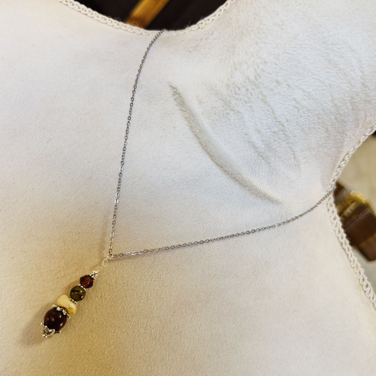 Handmade Handcrafted elegant genuine stone pendant on chain necklace Size ONE SIZE - 2 Thumbnail