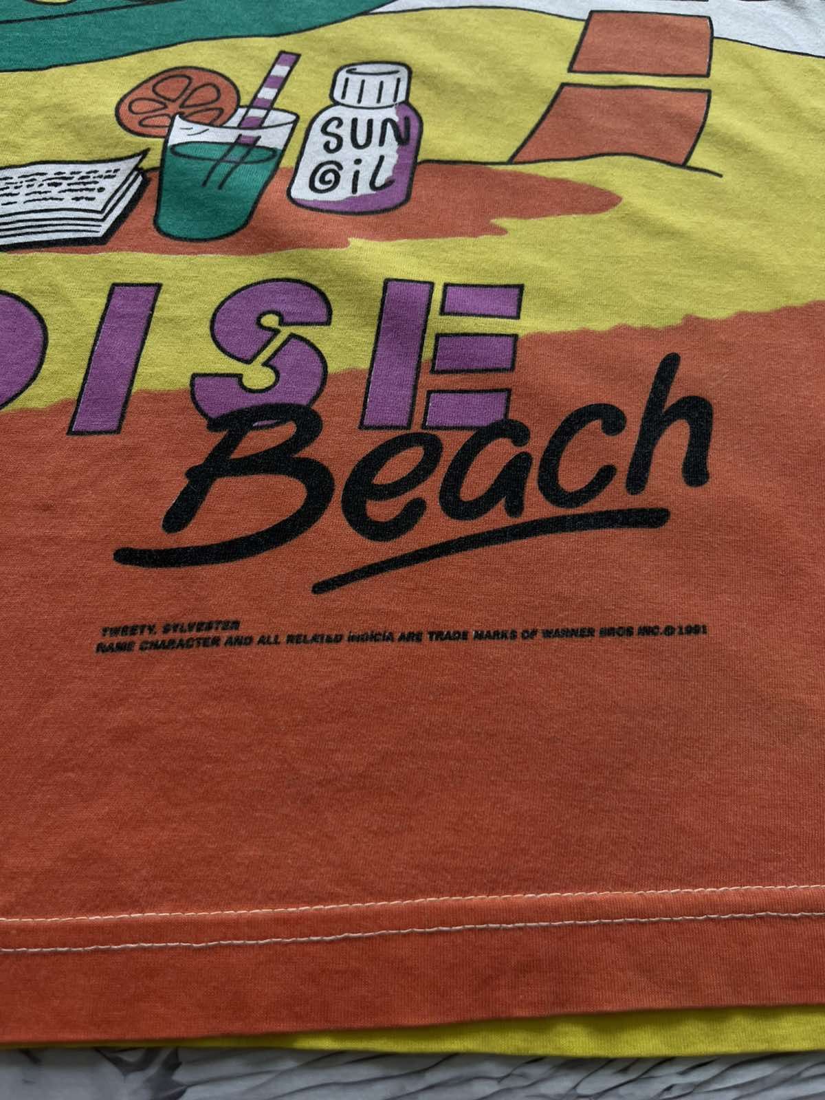 Warner Bros 1991 Paradise Beach Warner Bros Vintage Looney Tunes Tee Size US L / EU 52-54 / 3 - 3 Thumbnail