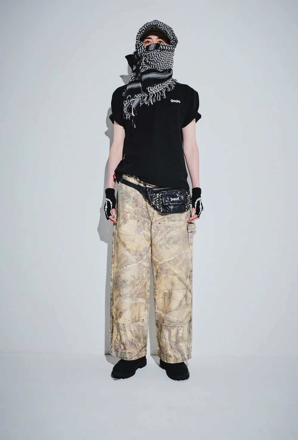 Japanese Brand 9090 tree camo carpenter pants Size US 32 / EU 48 - 1 Thumbnail
