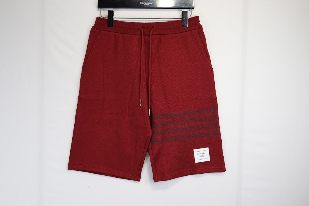 Thom Browne o1rshd1 Shorts in Red Size US 32 / EU 48 - 1 Thumbnail
