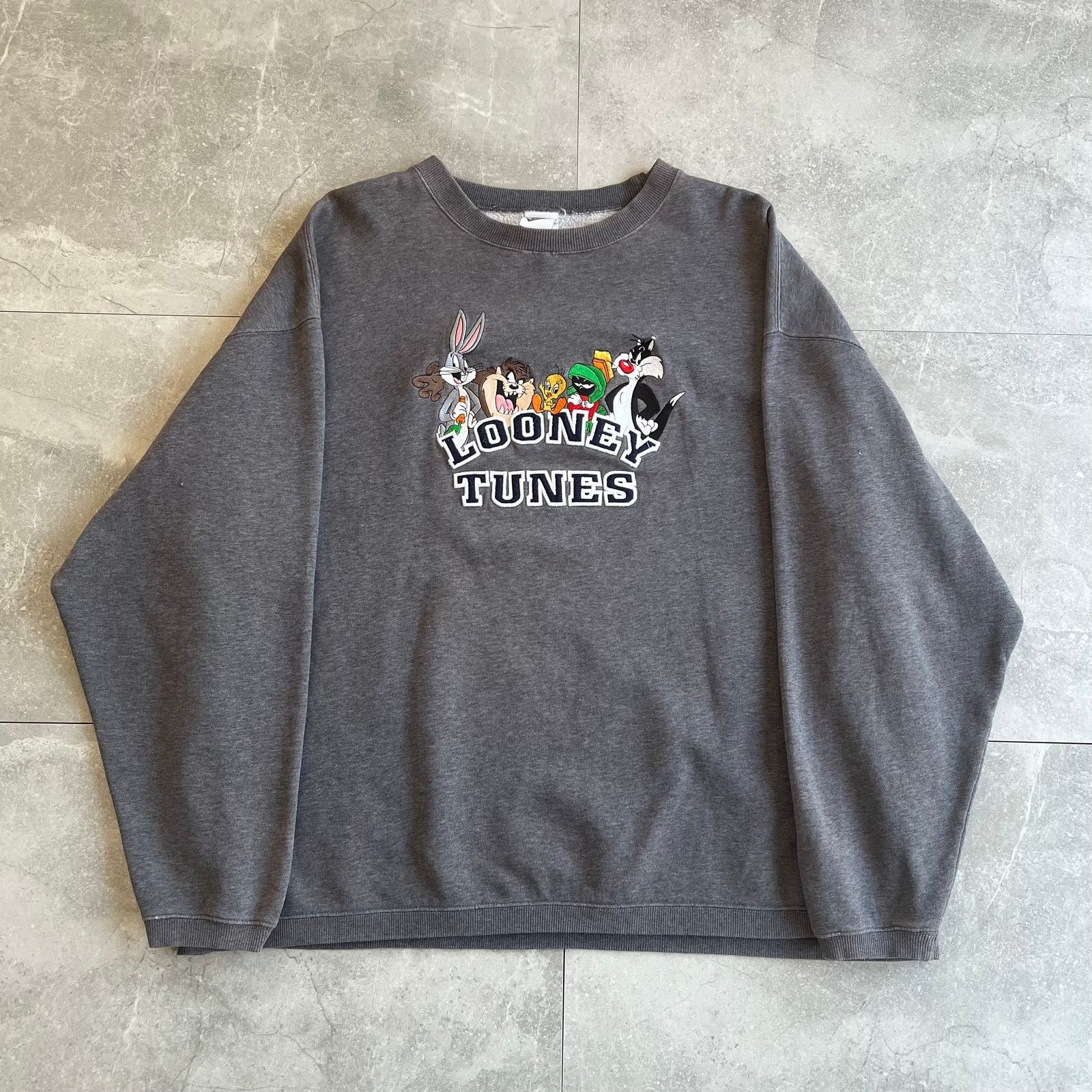 Disney 1999 vintage looney toons sweater Size US XXL / EU 58 / 5 - 1 Thumbnail