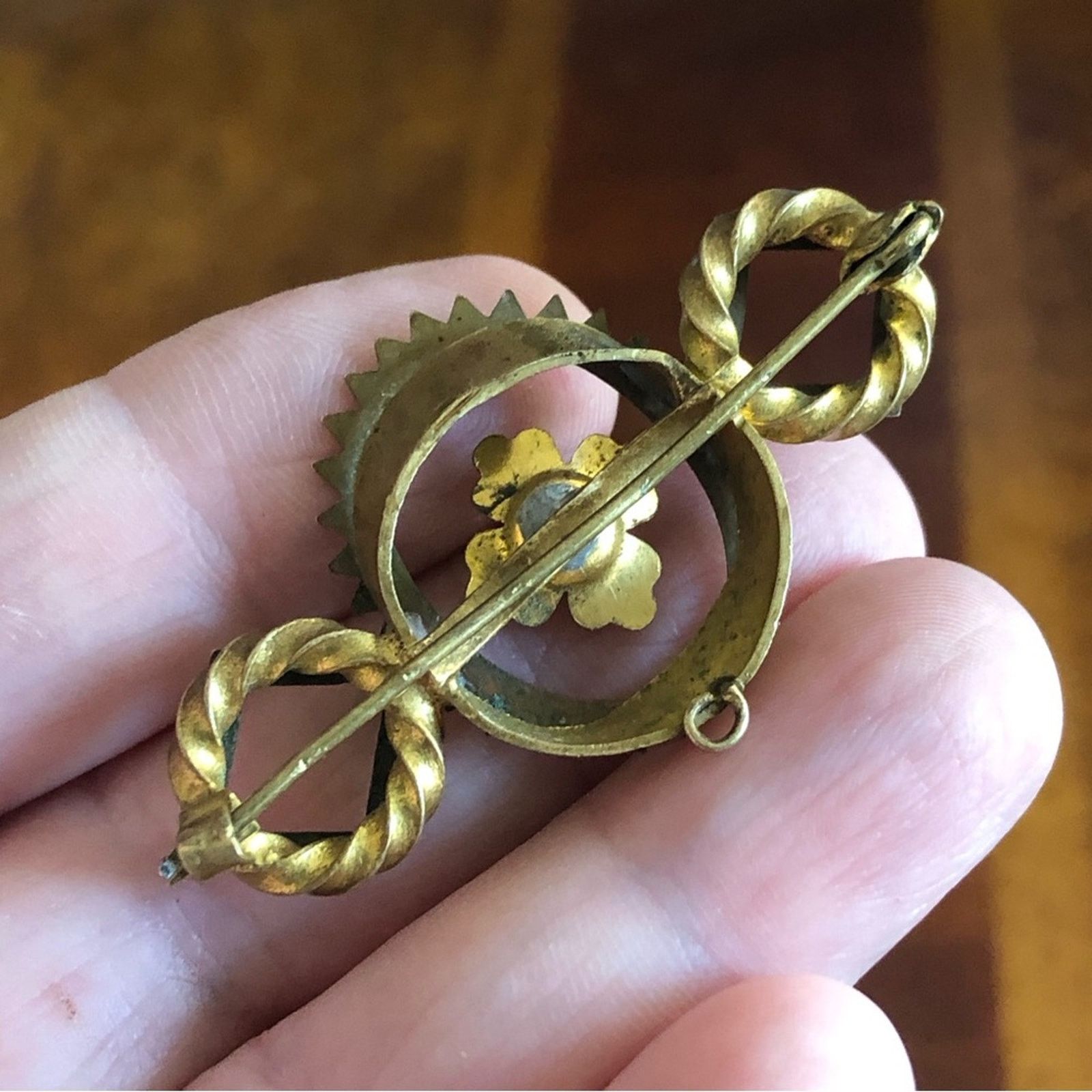 Other Antique Edwardian era Art Nouveau gilt metal c clasp brooch Size ONE SIZE - 6 Thumbnail