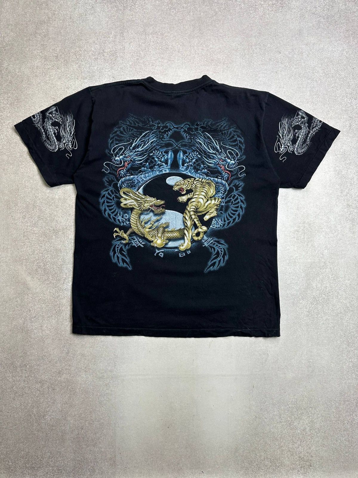 Vintage Vintage 90s Tribal Tigers Y2K All Over Print T-shirt L Size US L / EU 52-54 / 3 - 4 Thumbnail