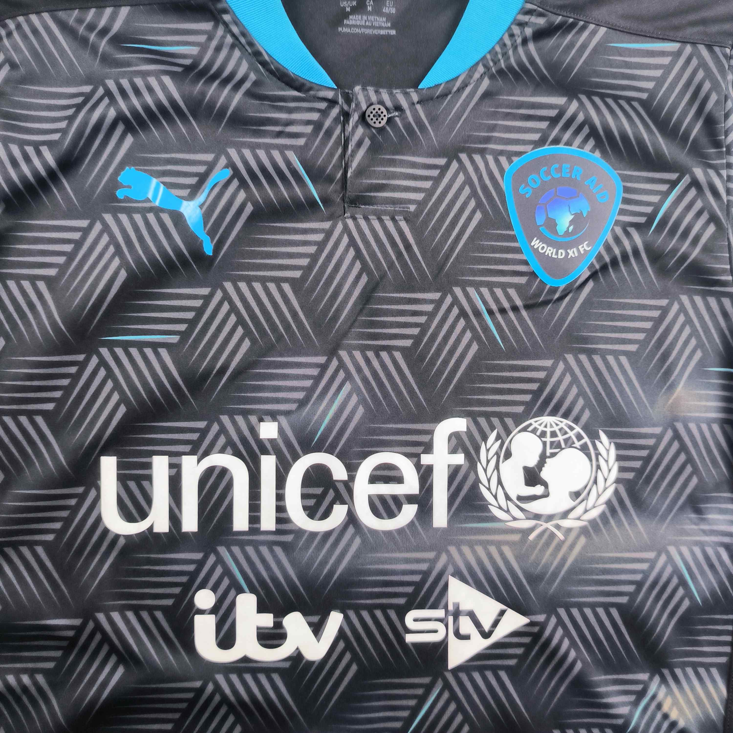 Puma Soccer Aid 2020 Puma home football jersey shirt size M Size US M / EU 48-50 / 2 - 3 Thumbnail