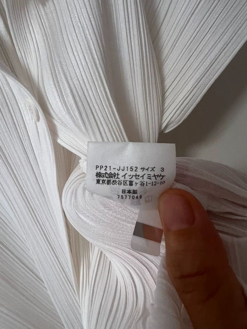 Issey Miyake Issey Miyake size:3 White pleated short-sleeved shirt Size XS / US 0-2 / IT 36-38 - 4 Thumbnail