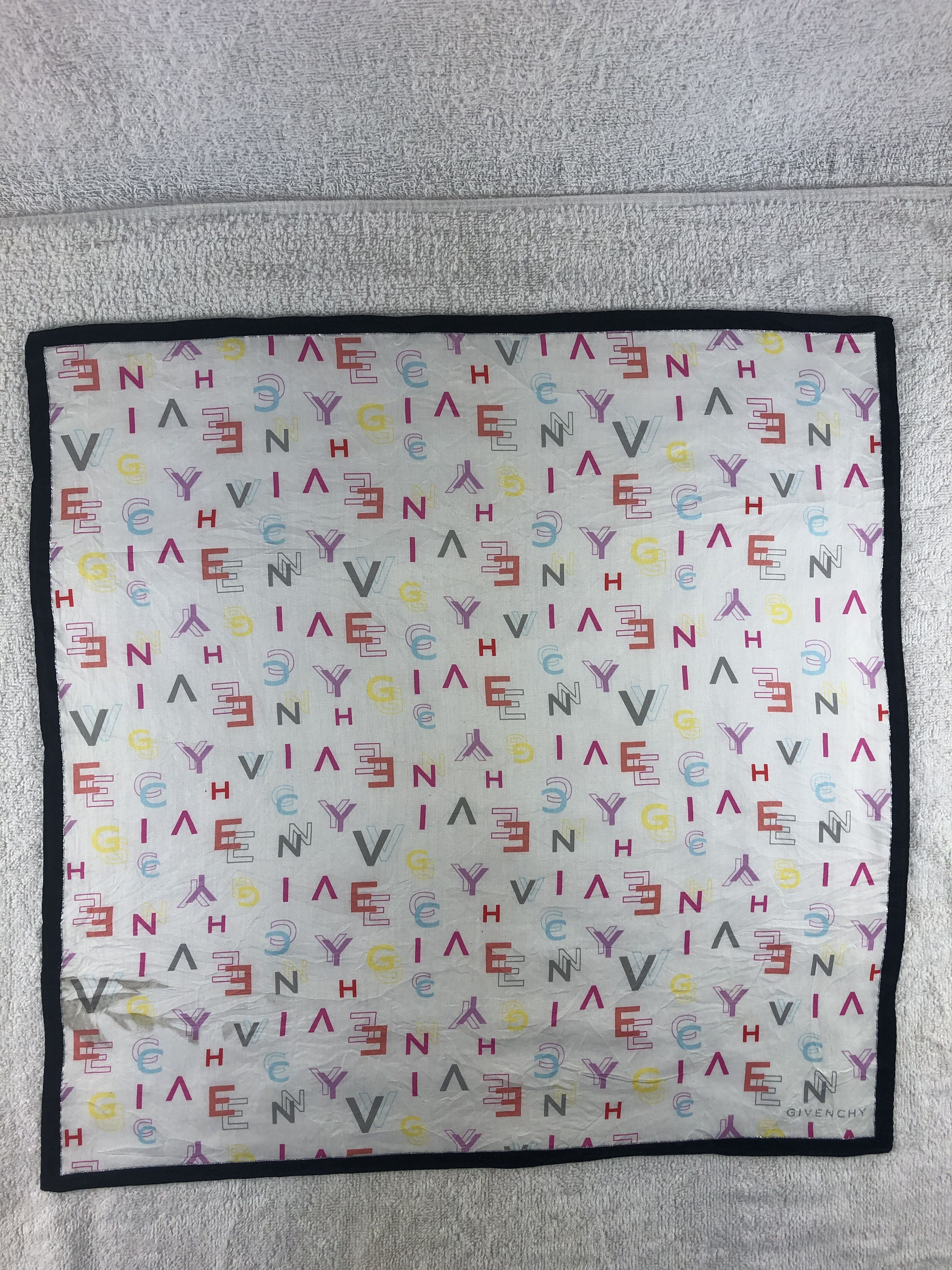 Vintage Givenchy Handkerchief / Bandana / Neckerchief Size ONE SIZE - 3 Thumbnail