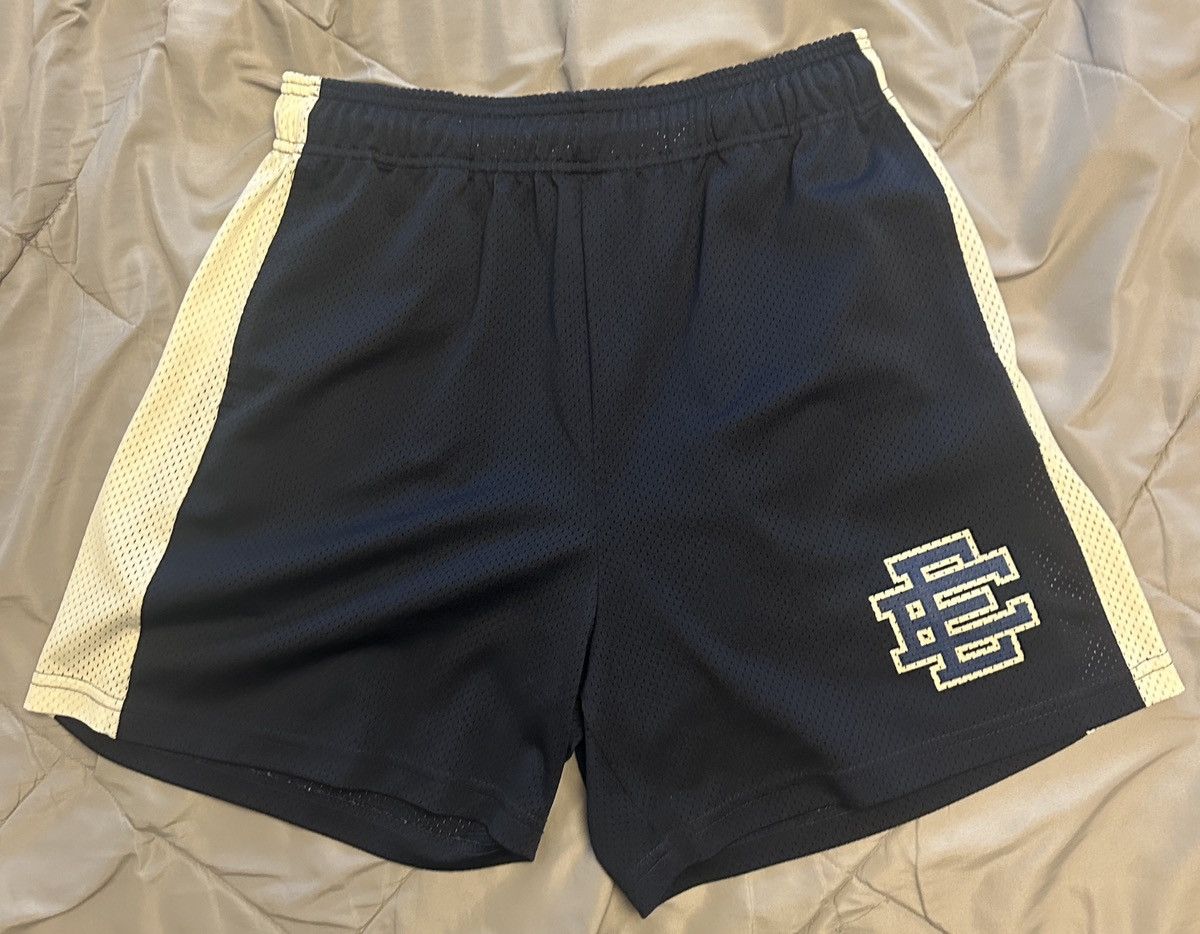 Eric Emanuel Eric Emanuel Navy x Cream Shorts Size US 38 / EU 54 - 2 Thumbnail