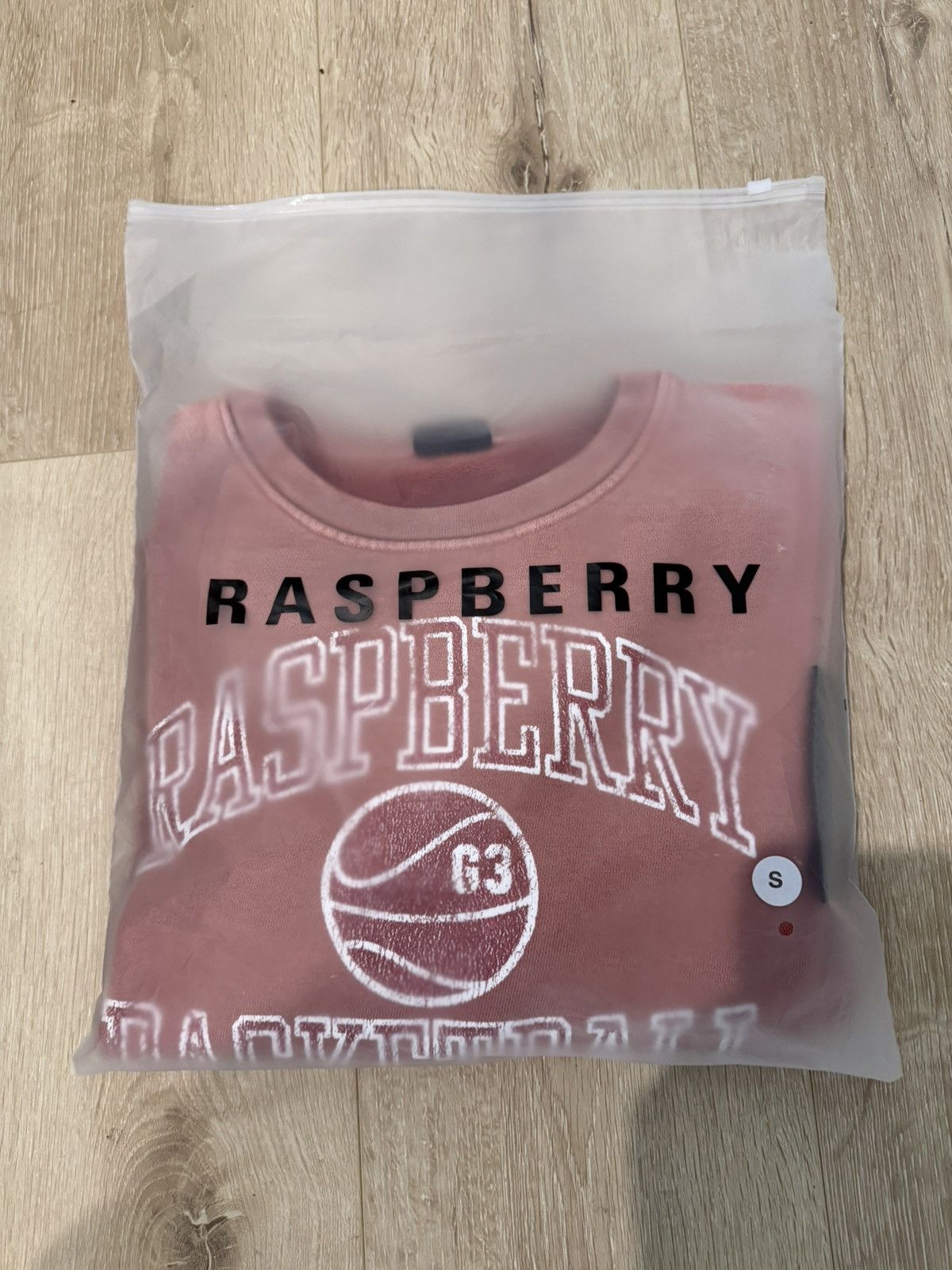 The GV Gallery Basketball GV Sweatshirt Size US S / EU 44-46 / 1 - 1 Thumbnail