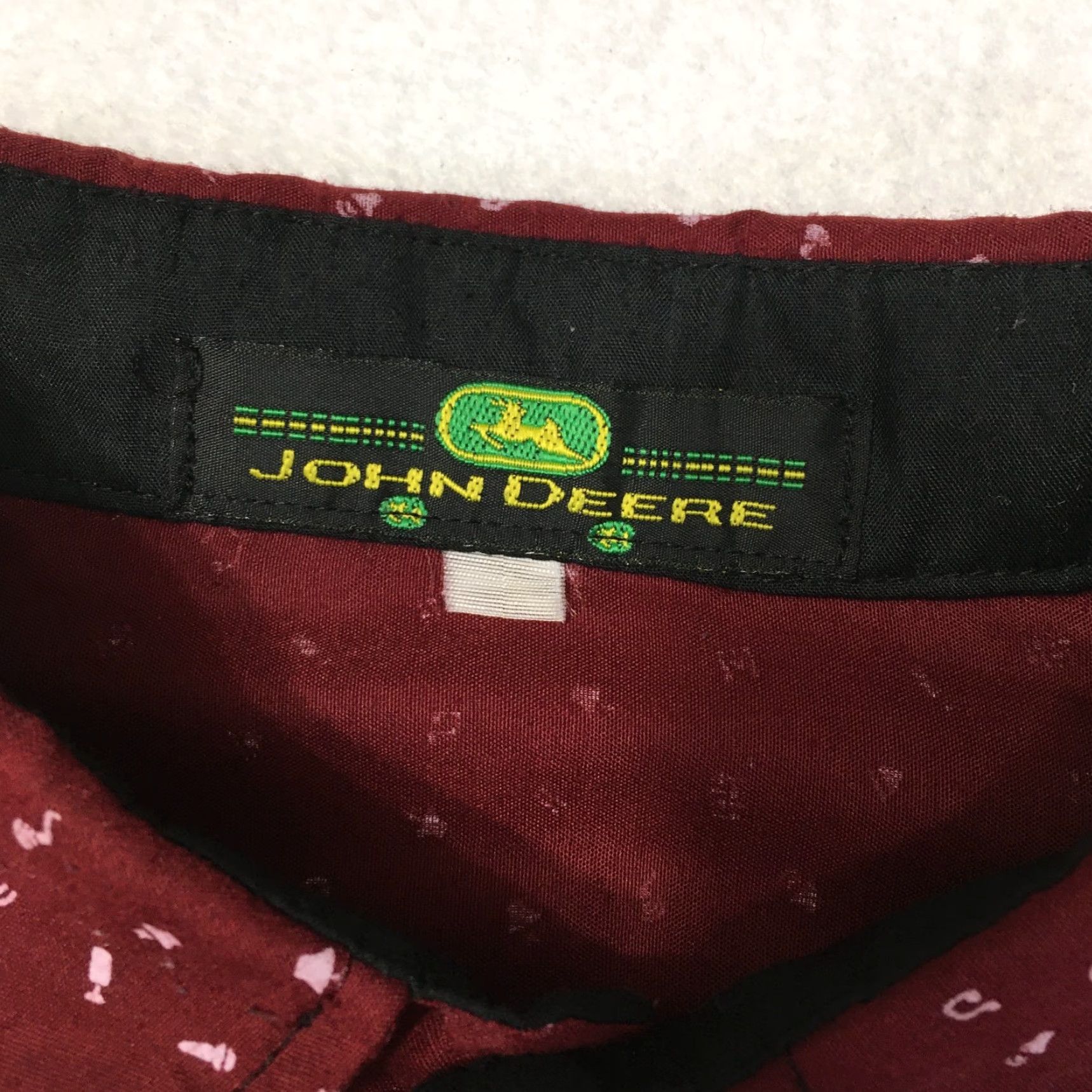 John Deere John Deere Burgundy Button-Down Shirt all over print patch pocket Shirt Mens 2XL Burgundy Patch Pocket Button-Up Long Sleeve Collared Vintage Size US XXL / EU 58 / 5 - 3 Thumbnail