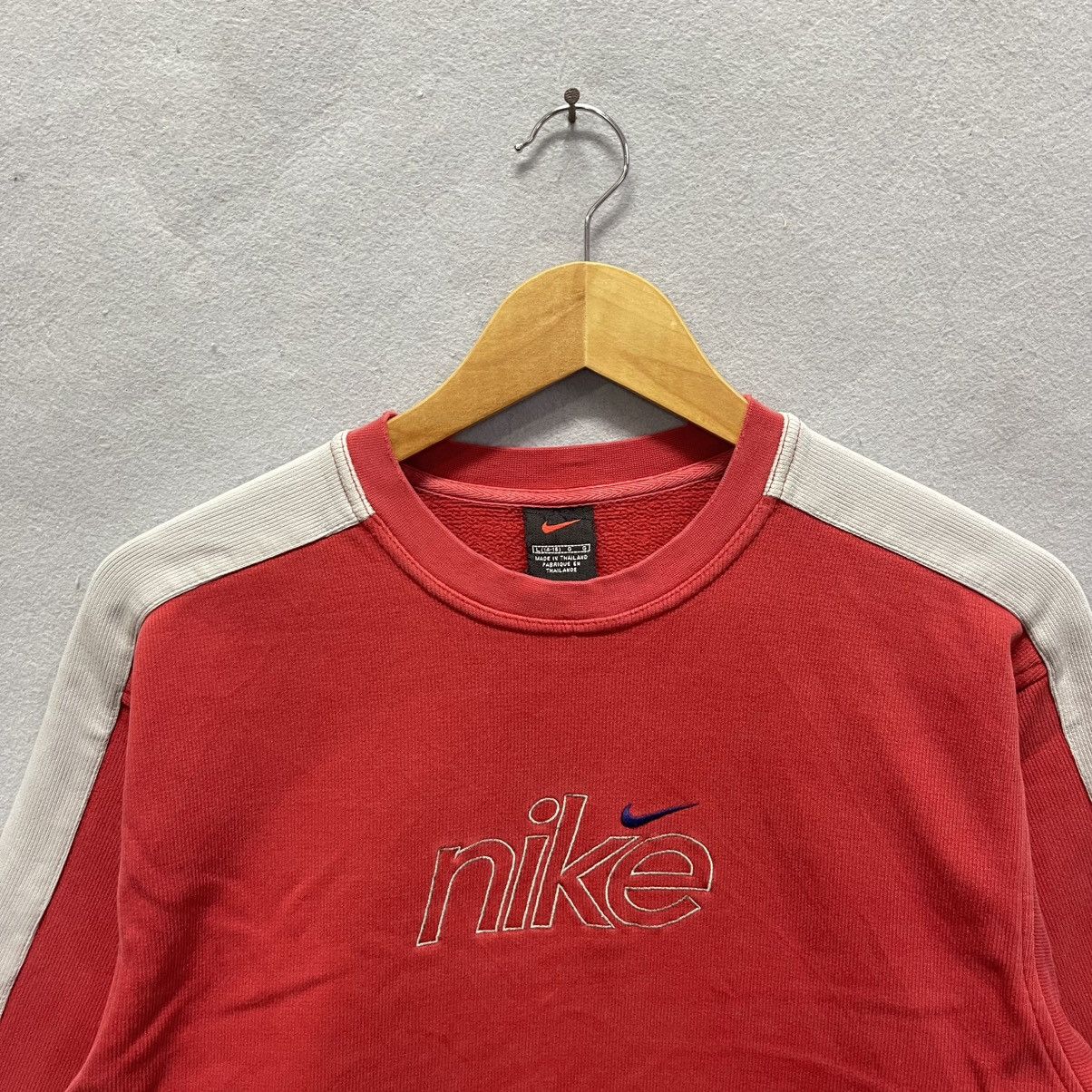 Nike Vintage Nike Embroidered Sweatshirt – Red / Cream Size US M / EU 48-50 / 2 - 2 Thumbnail