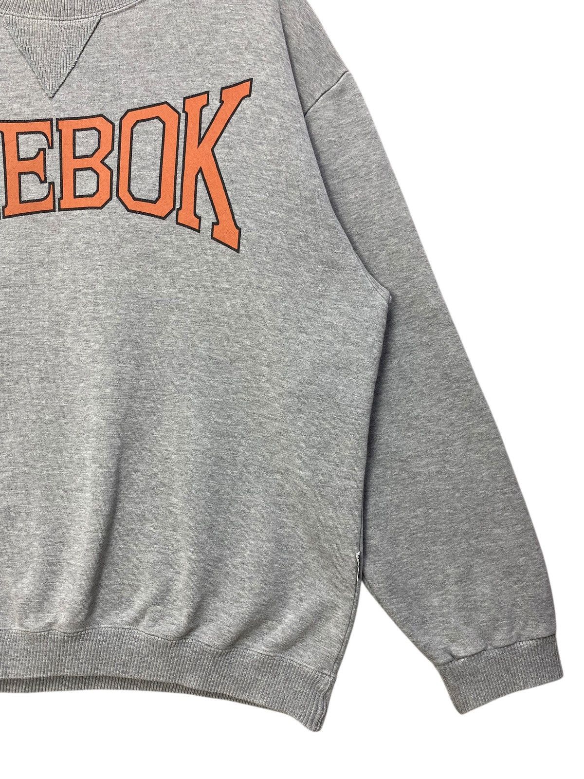 Reebok Vintage Reebok Big Spellout Made In Japan Crewneck Size L Size US L / EU 52-54 / 3 - 3 Thumbnail