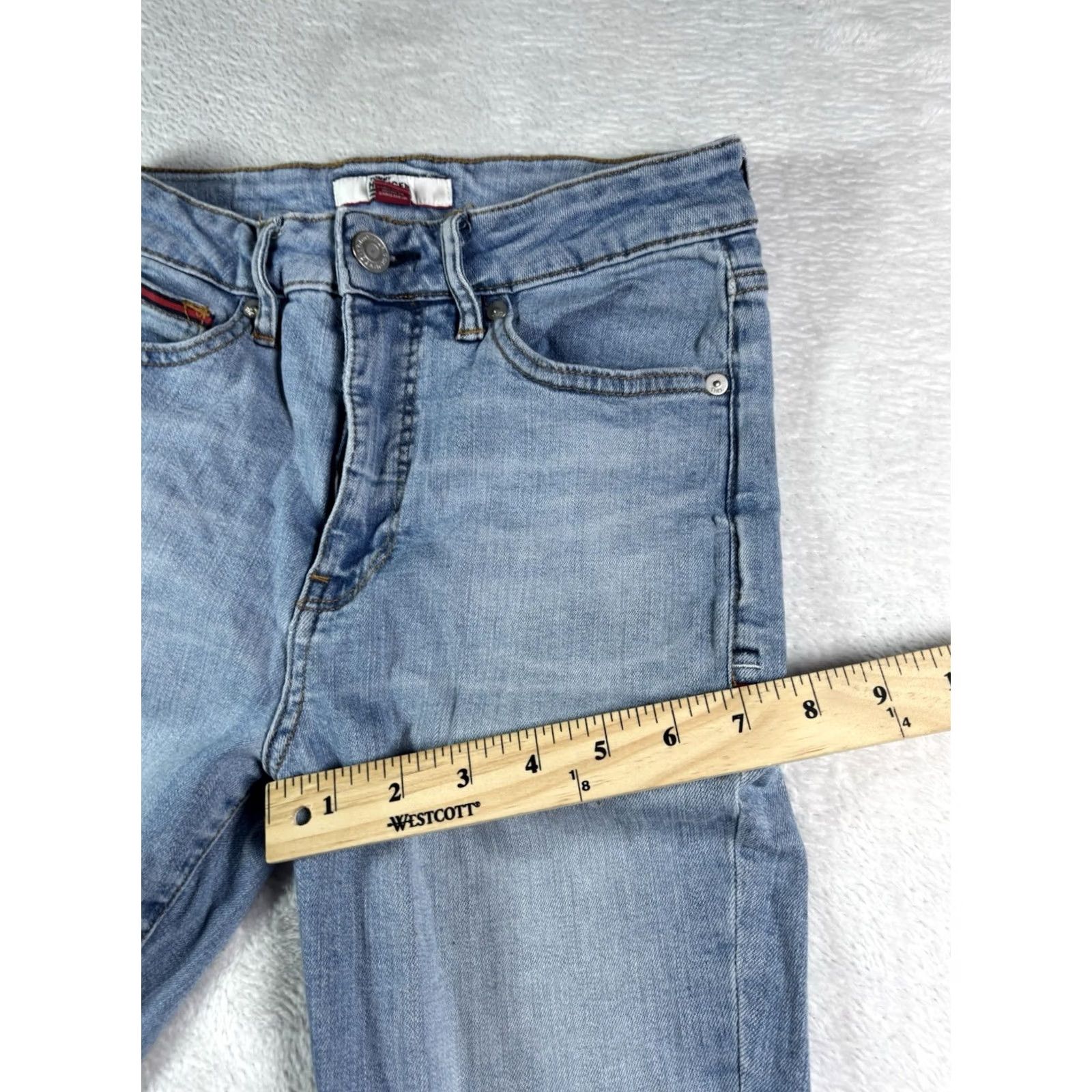 Tommy Hilfiger Tommy Hilfiger Jeans Women's Size 4 Blue Light Washed Straight Leg Denim Size 27" / US 4 / IT 40 - 6 Thumbnail