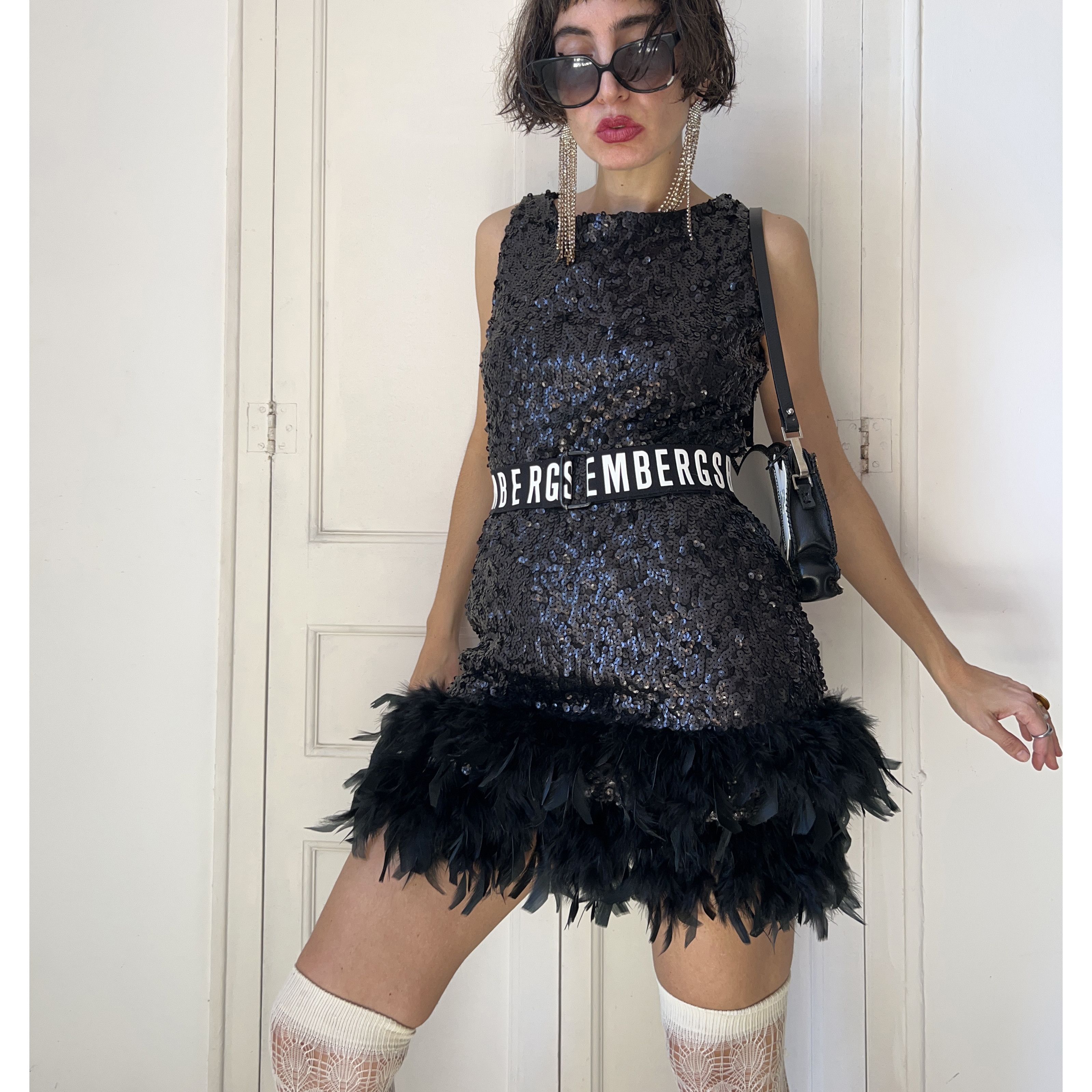 Vintage Vintage Y2K Black Sequin Feather Mini Dress Size M / US 6-8 / IT 42-44 - 8 Thumbnail