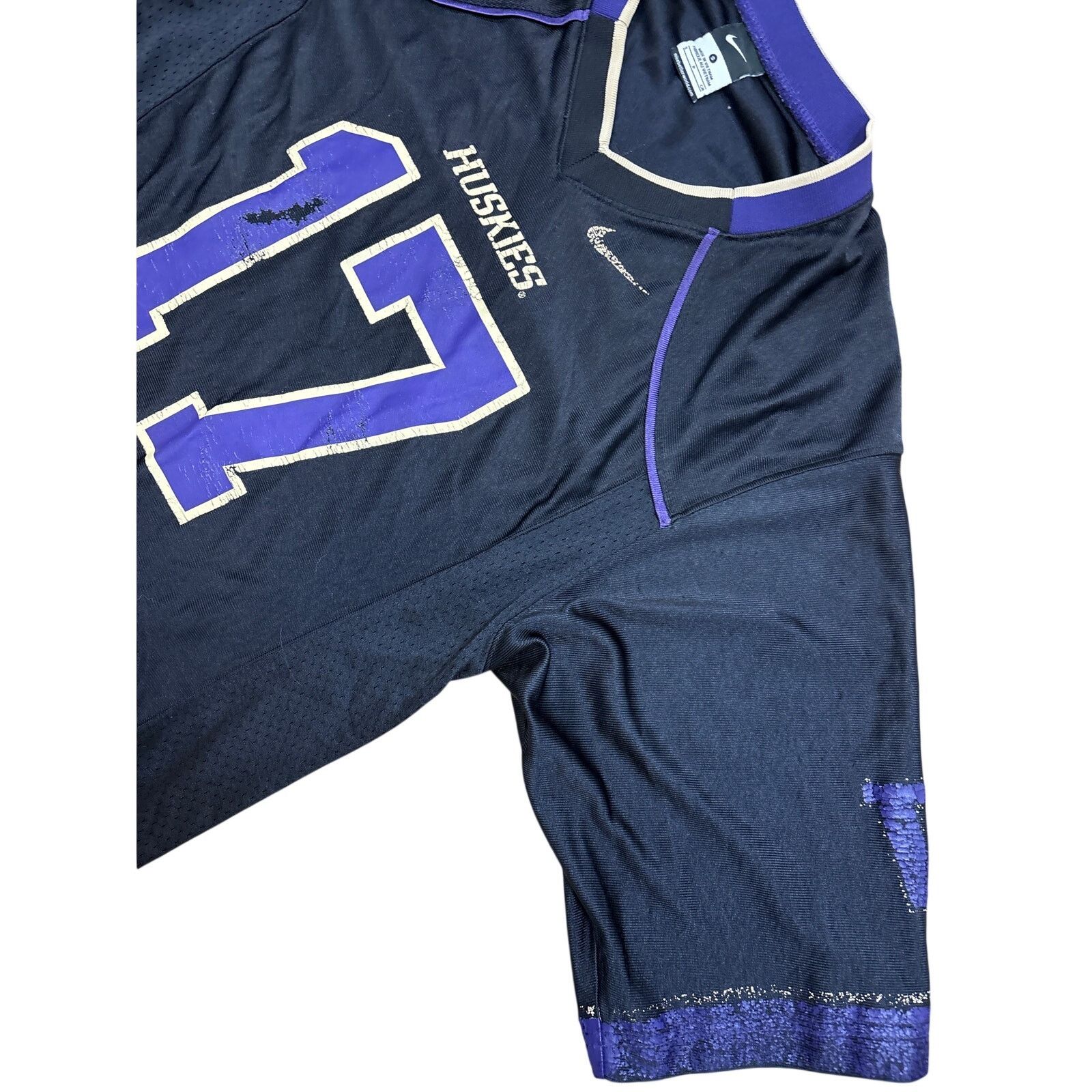Nike Nike Team Washington UW Huskies Jersey 17 football Small Size US S / EU 44-46 / 1 - 5 Thumbnail