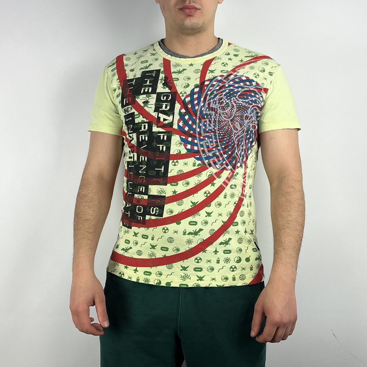 Versace Versace Tshirt printed size medium Size US M / EU 48-50 / 2 - 1 Thumbnail