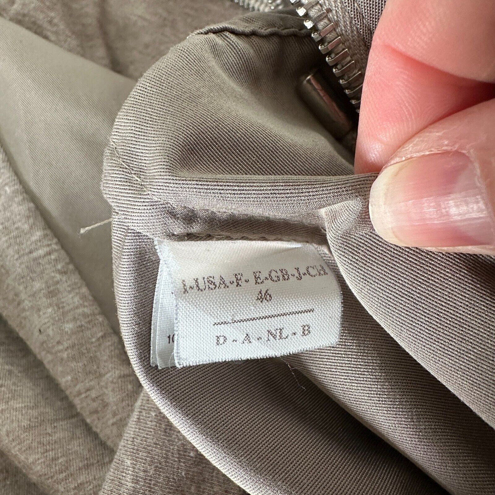 Brunello Cucinelli Brunello Cucinelli Taupe Snap Zip Cinch-Waist Jacket 46 Size L / US 10 / IT 46 - 7 Thumbnail