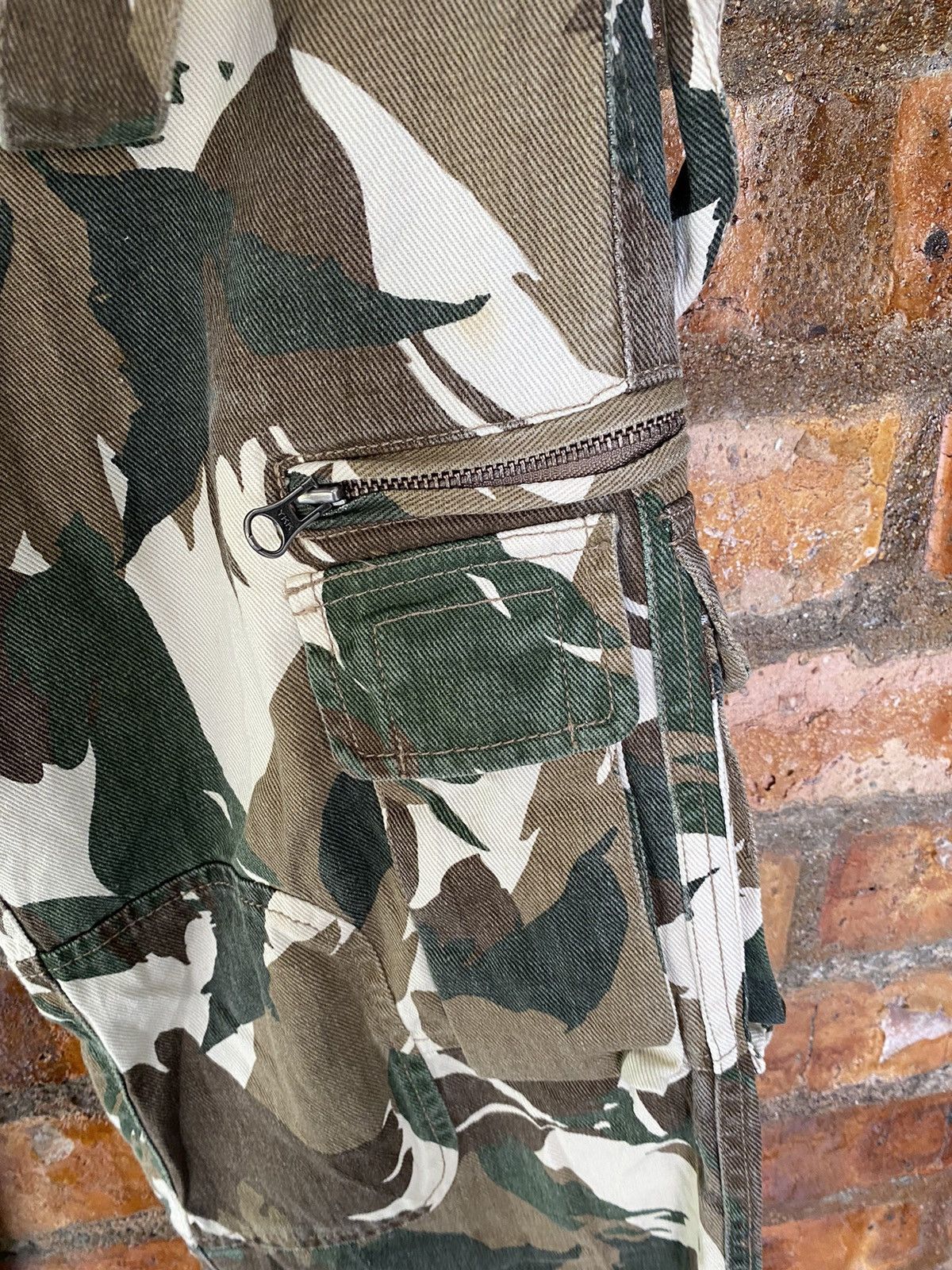 PPFM PPFM Bondage camo cargos pants Size US 29 - 7 Thumbnail