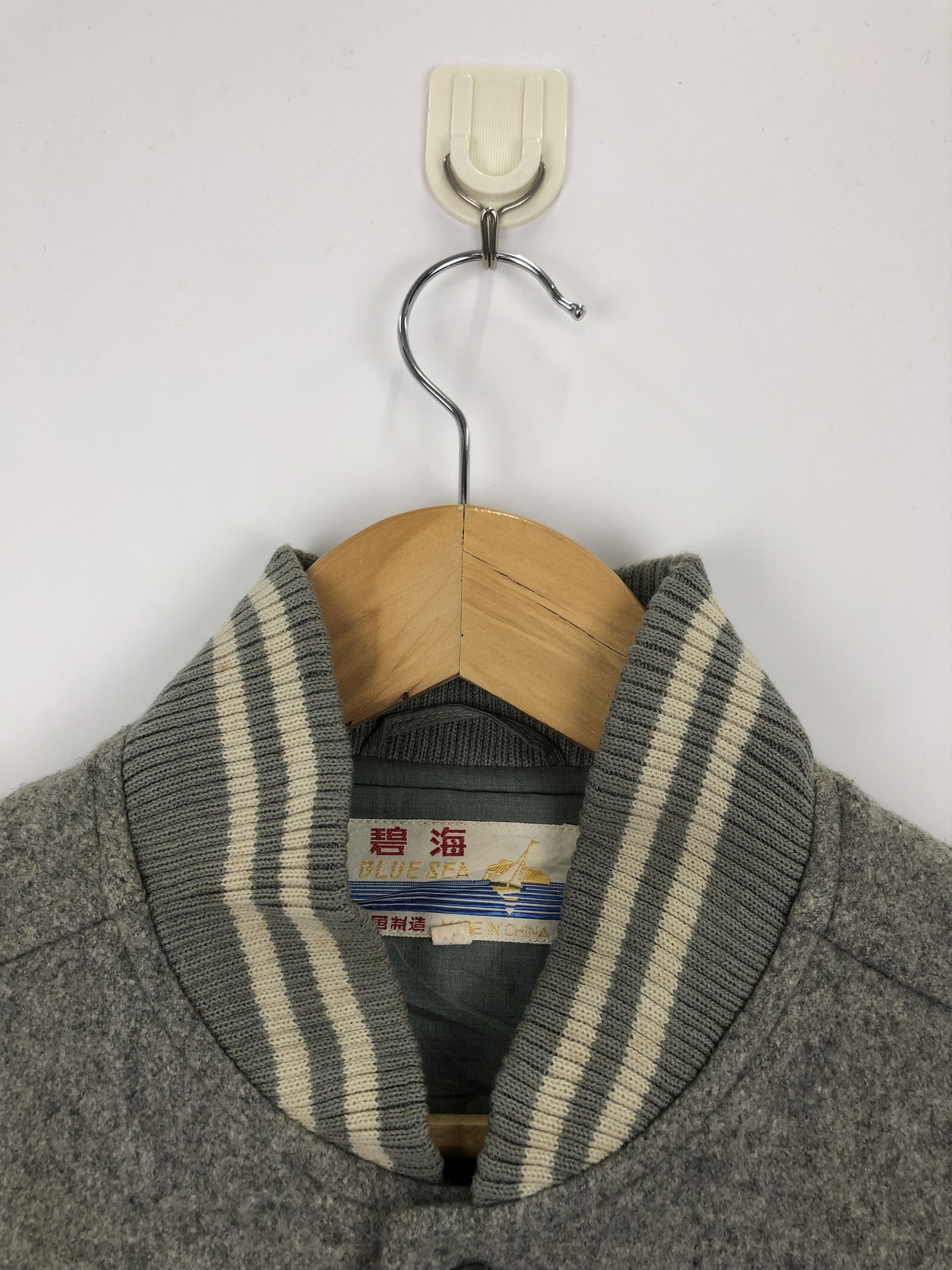Japanese Brand Vintage Japanese Brand Wool Varsity Jacket Gray V0426 Size US M / EU 48-50 / 2 - 8 Thumbnail