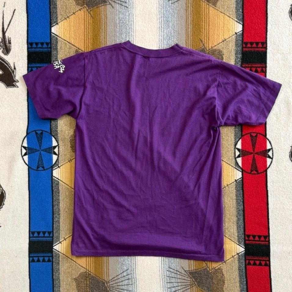 Vintage VINTAGE True Nashville Music City T-Shirt Size L Purple 70s 80s Made In USA Mens Shirts Men Regular Short Sleeve 1970s 1979s Sportswear Size US L / EU 52-54 / 3 - 6 Thumbnail