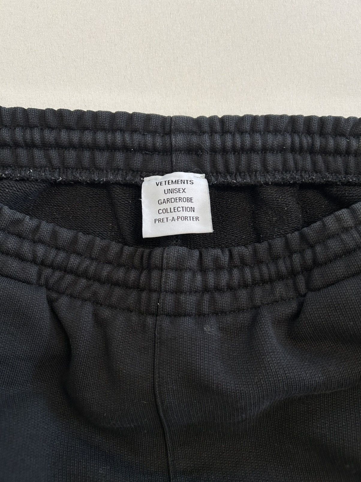 Vetements FW2021 Oversized Flared Rubber Logo Sweatpants Size US 32 / EU 48 - 9 Thumbnail