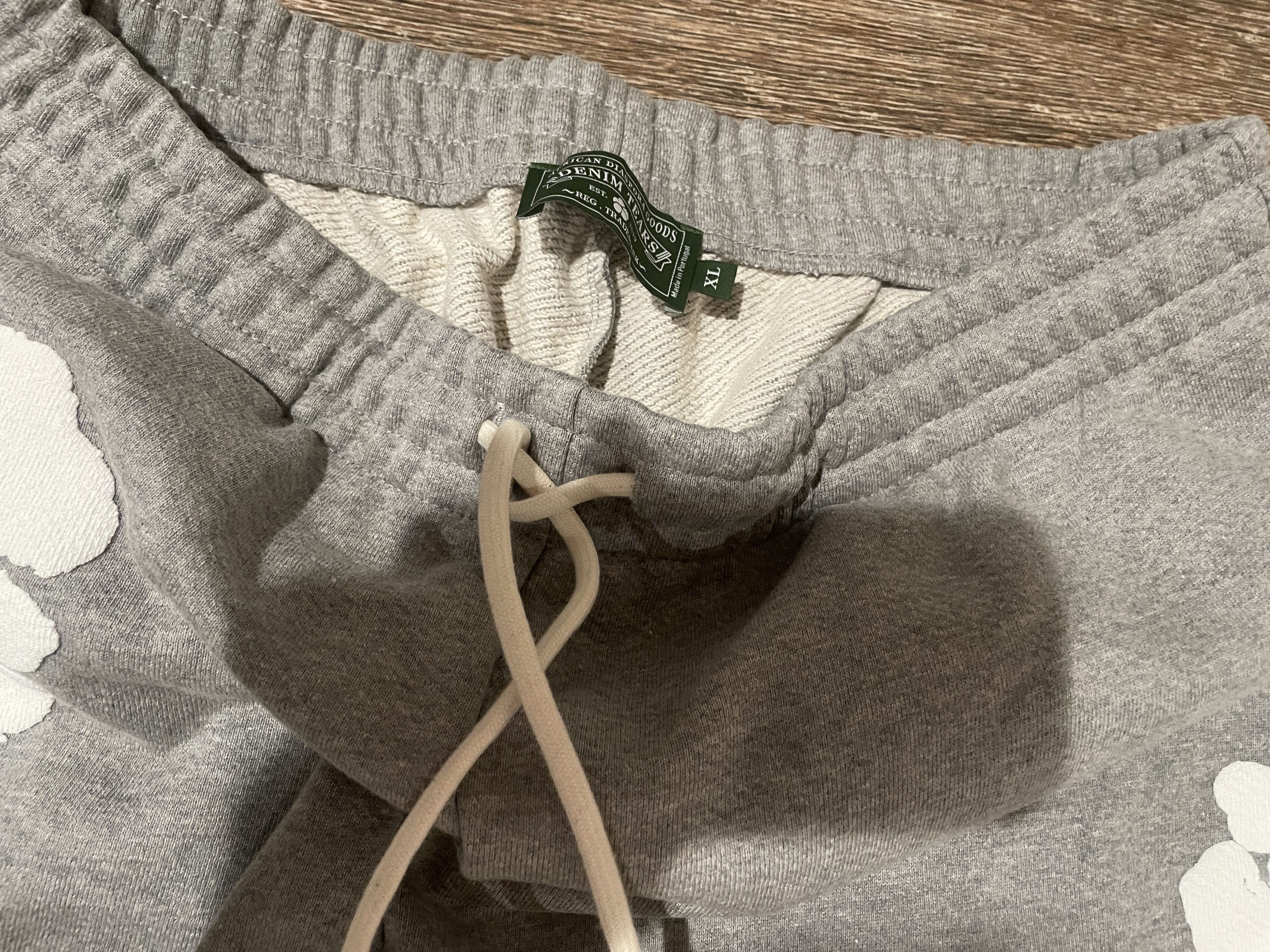 DENIM TEARS Denim Tears Cotton Wreath Grey Sweatpants XLarge XL NEW Gray Size US 40 / EU 56 - 3 Thumbnail