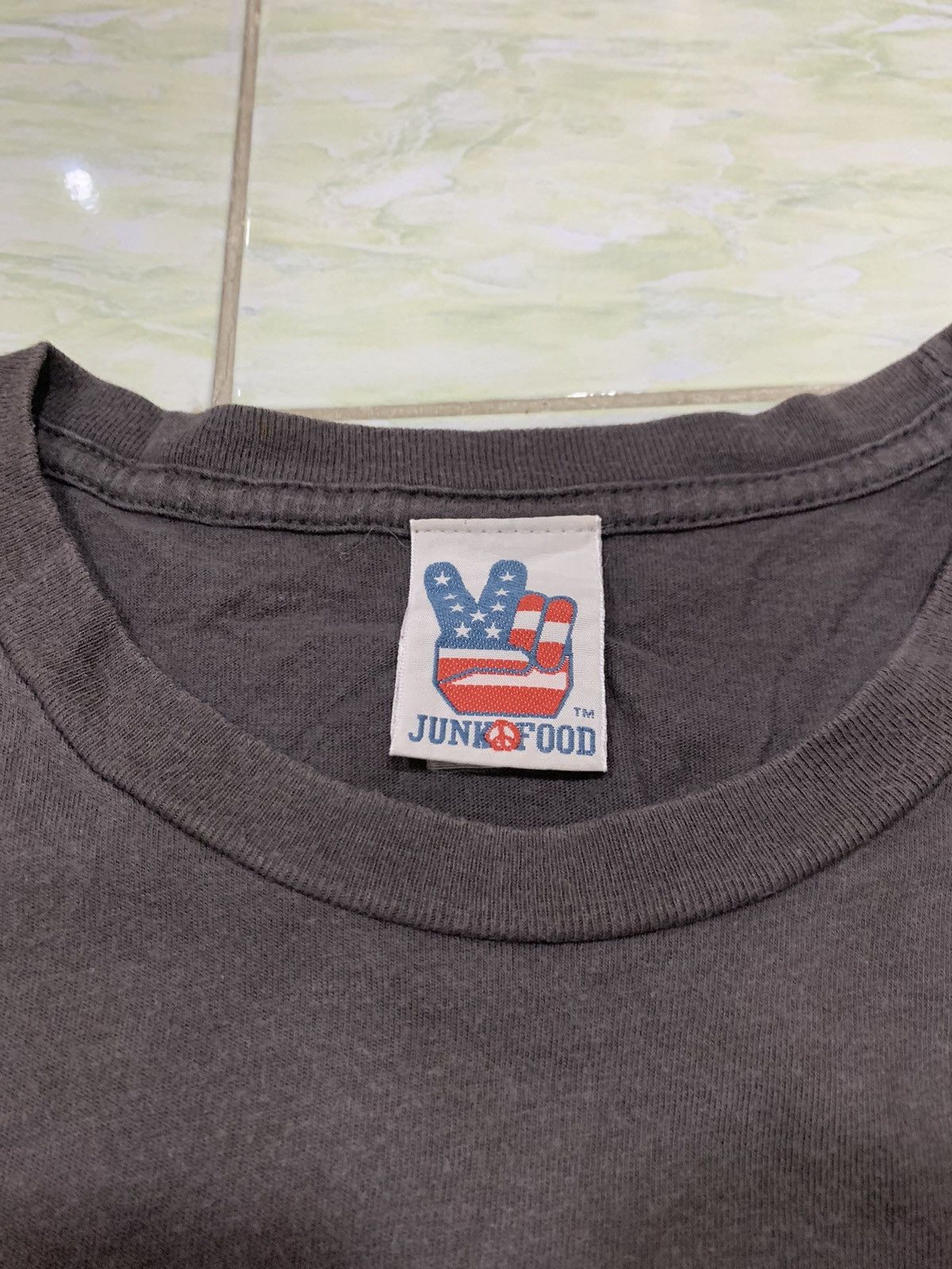 Junk Food Junk food short sleeve Size US L / EU 52-54 / 3 - 7 Thumbnail