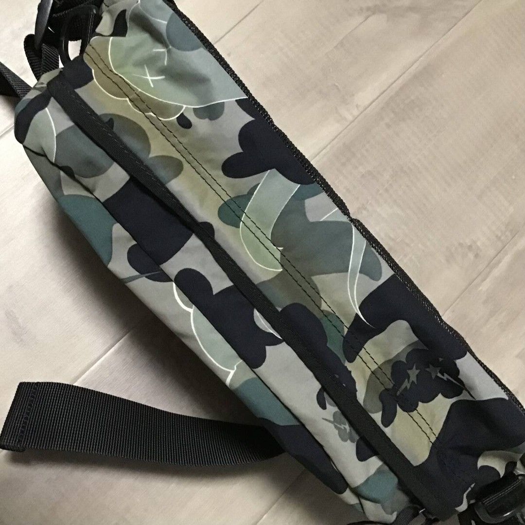 Bape × Kaws × Nigo KAWS × BAPE Bendy 1st camo Waist Bag a bathing ape NIGO Size ONE SIZE - 6 Thumbnail