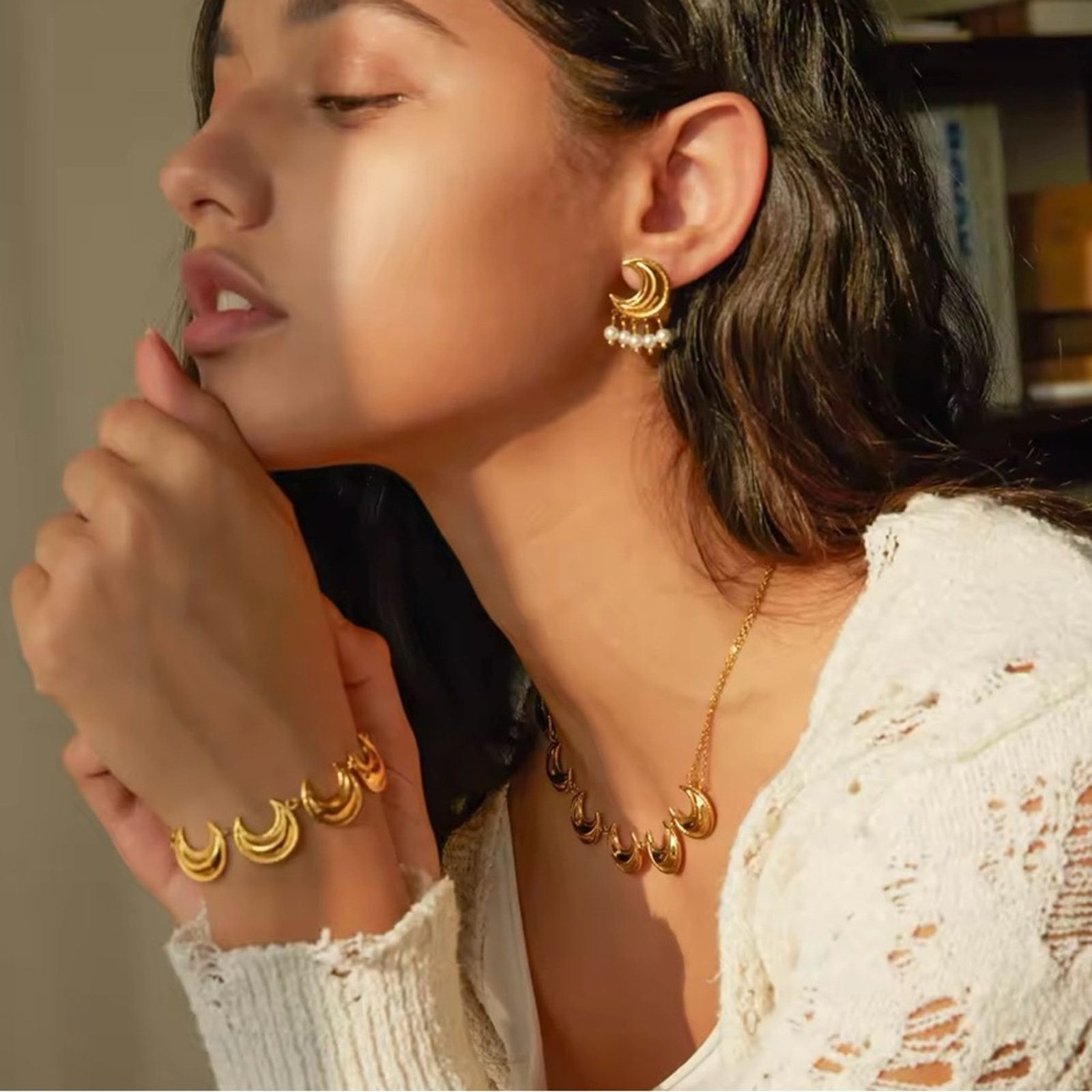Other 18K Gold Plated Moon Shaped Earrings Size ONE SIZE - 3 Thumbnail