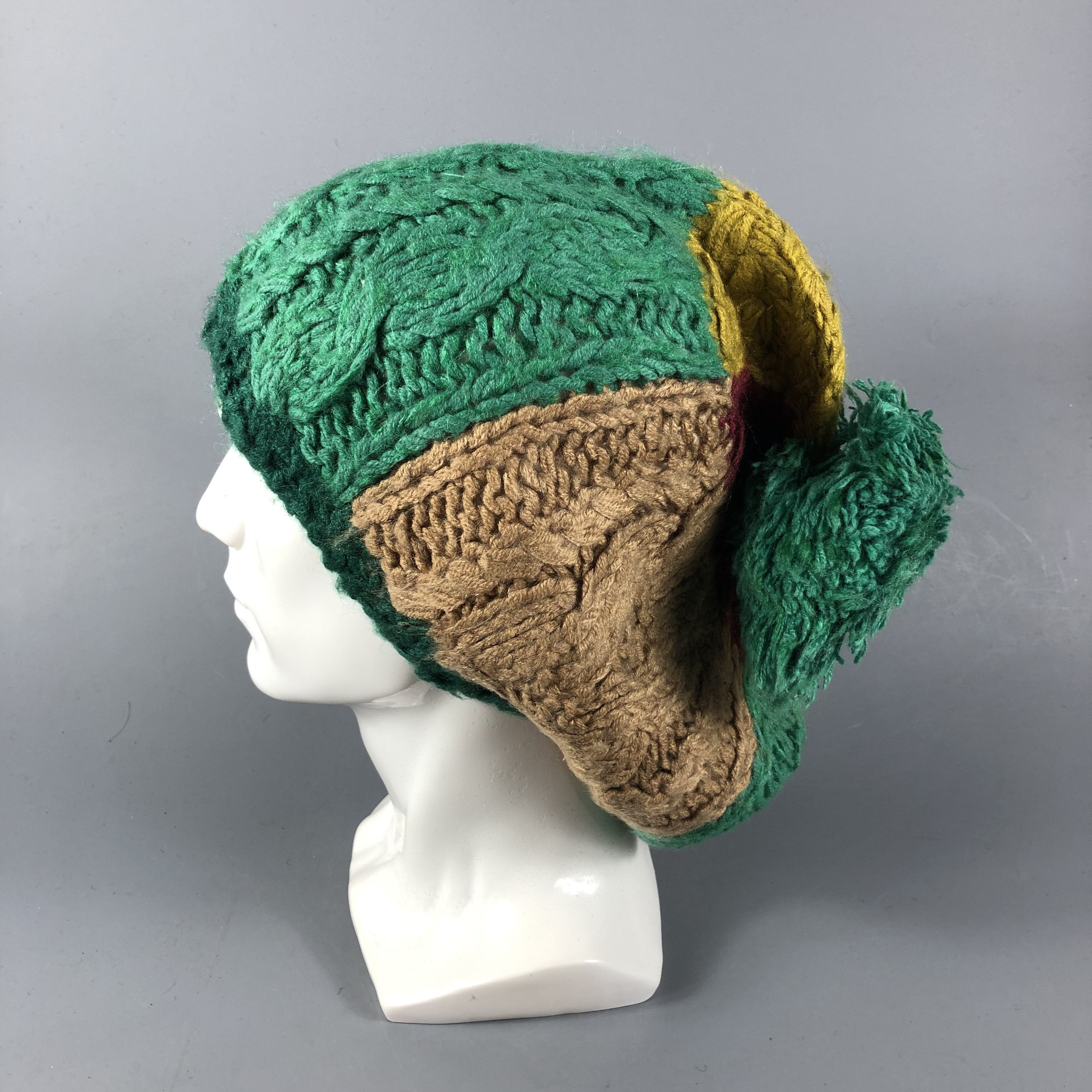 Vintage Zucca Cable Knit Bobble Beanie Snowcap Snow Hat B803 Size ONE SIZE - 1 Thumbnail