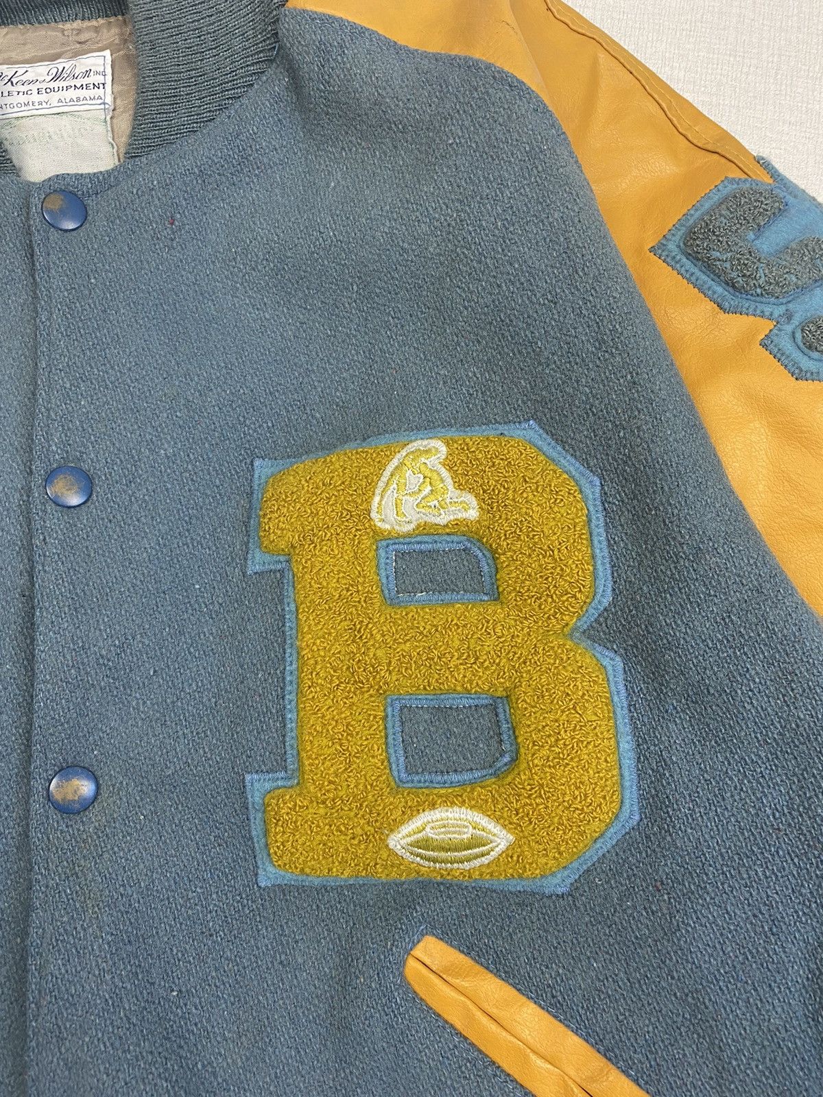 Vintage Vintage McKeen&Wilson High School Varsity Bomber Jacket 44 Size US L / EU 52-54 / 3 - 3 Thumbnail