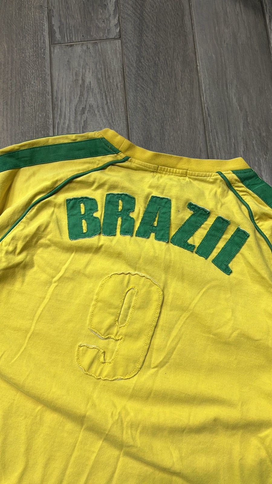 Japanese Brand × Vintage Vintage hype Brazil 9 Y2K tee Size US S / EU 44-46 / 1 - 6 Thumbnail