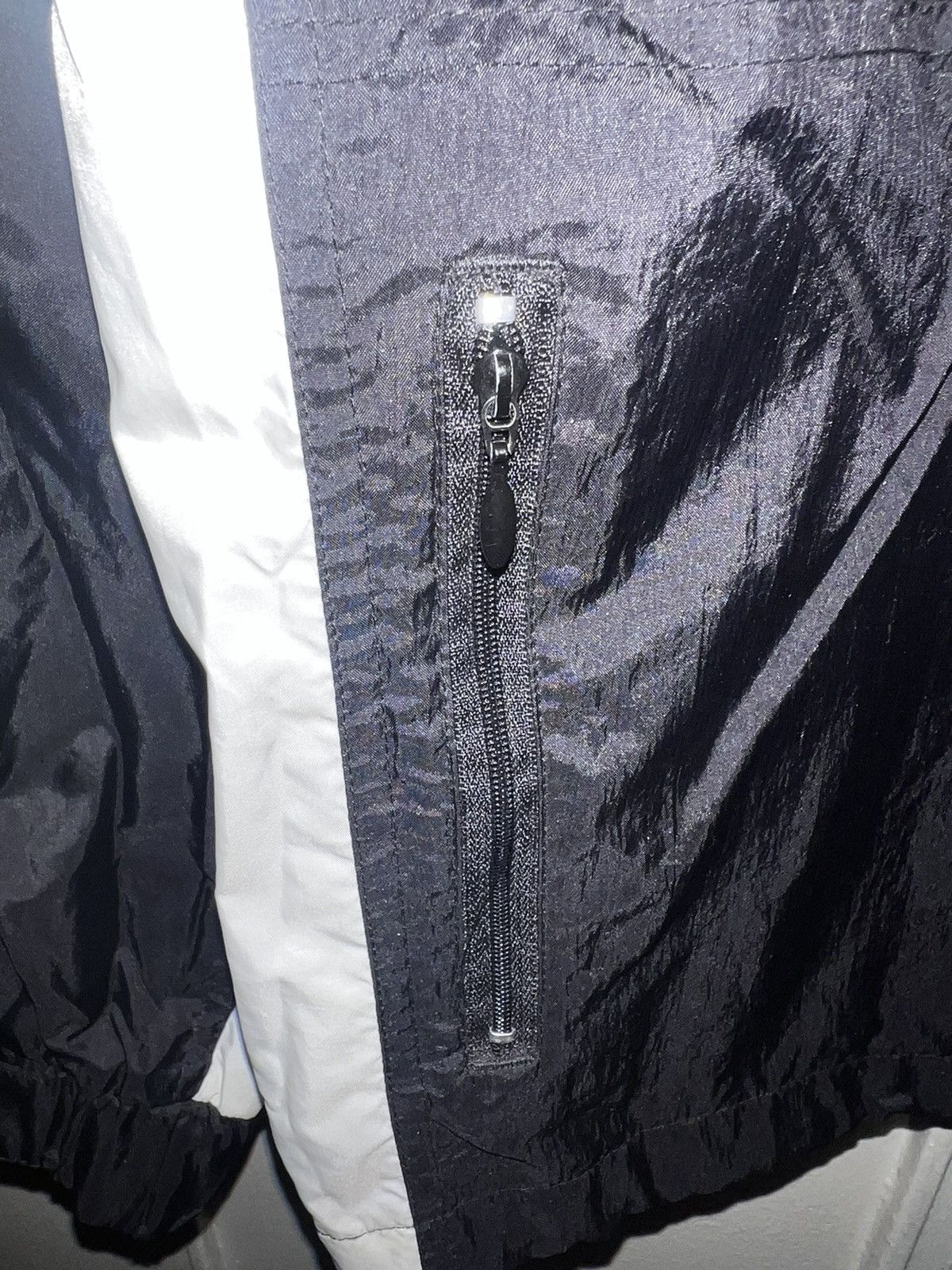 Adidas × Vintage Vintage Classic Adidas Windbreaker Size US M / EU 48-50 / 2 - 5 Thumbnail