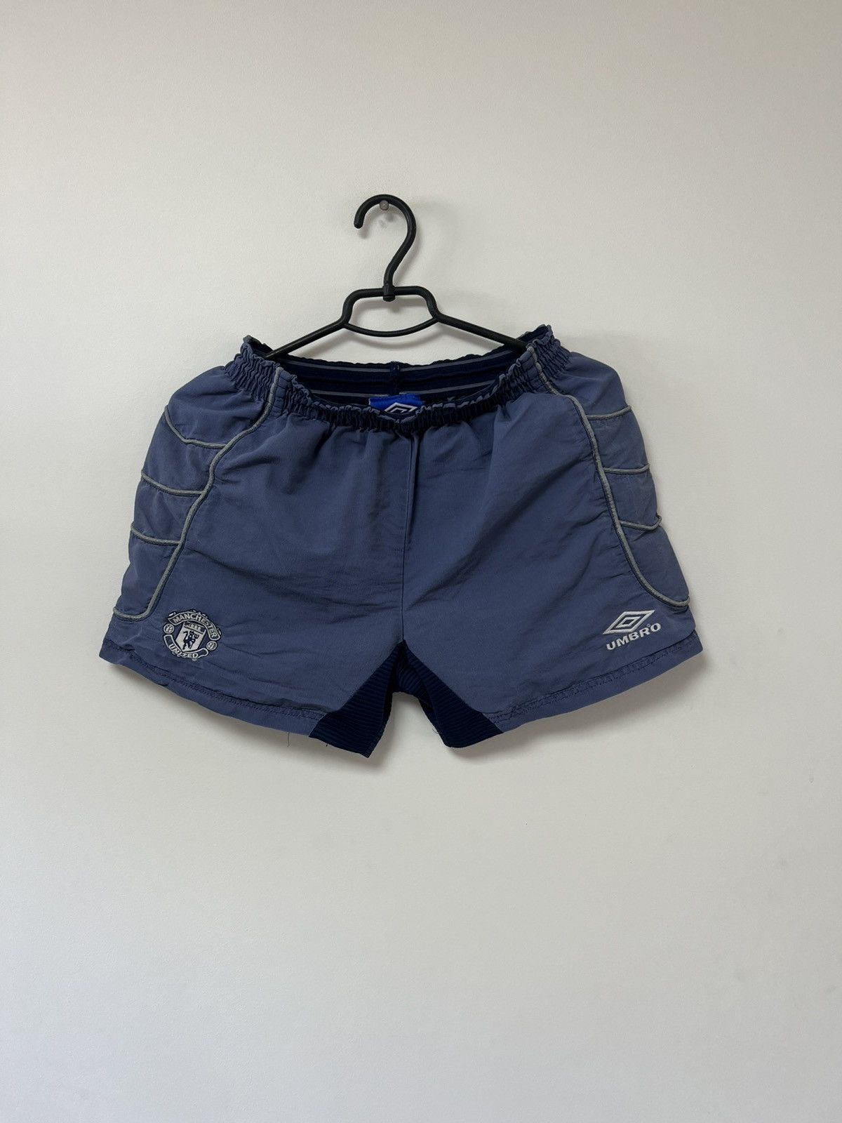Umbro Vintage Manchester United 1999/2001 Umbro Football Shorts XS Size US 30 / EU 46 - 3 Thumbnail
