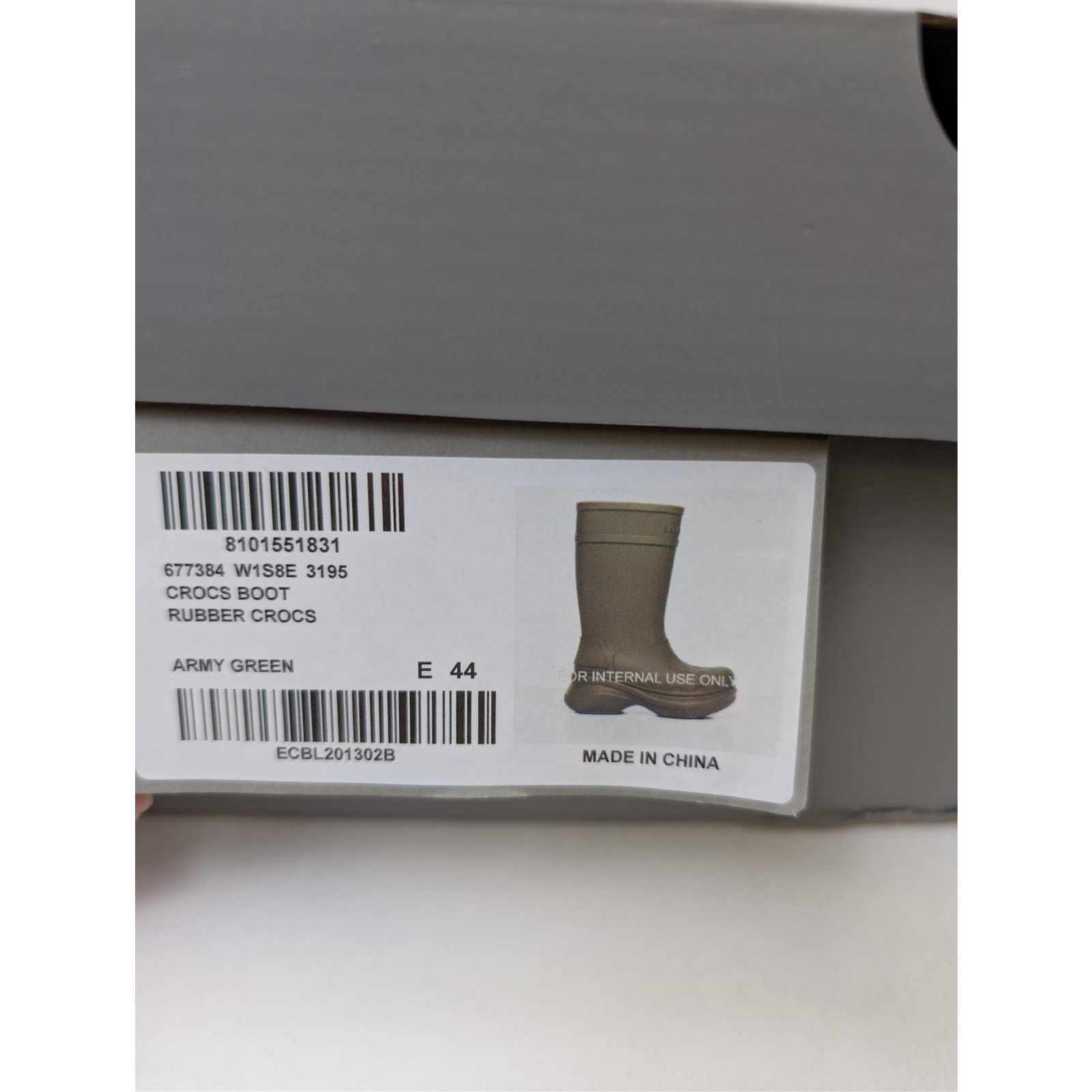 Balenciaga o1rshd1 Rubber Crocs Boot in Army Green Size US 11 / EU 44 - 17 Thumbnail