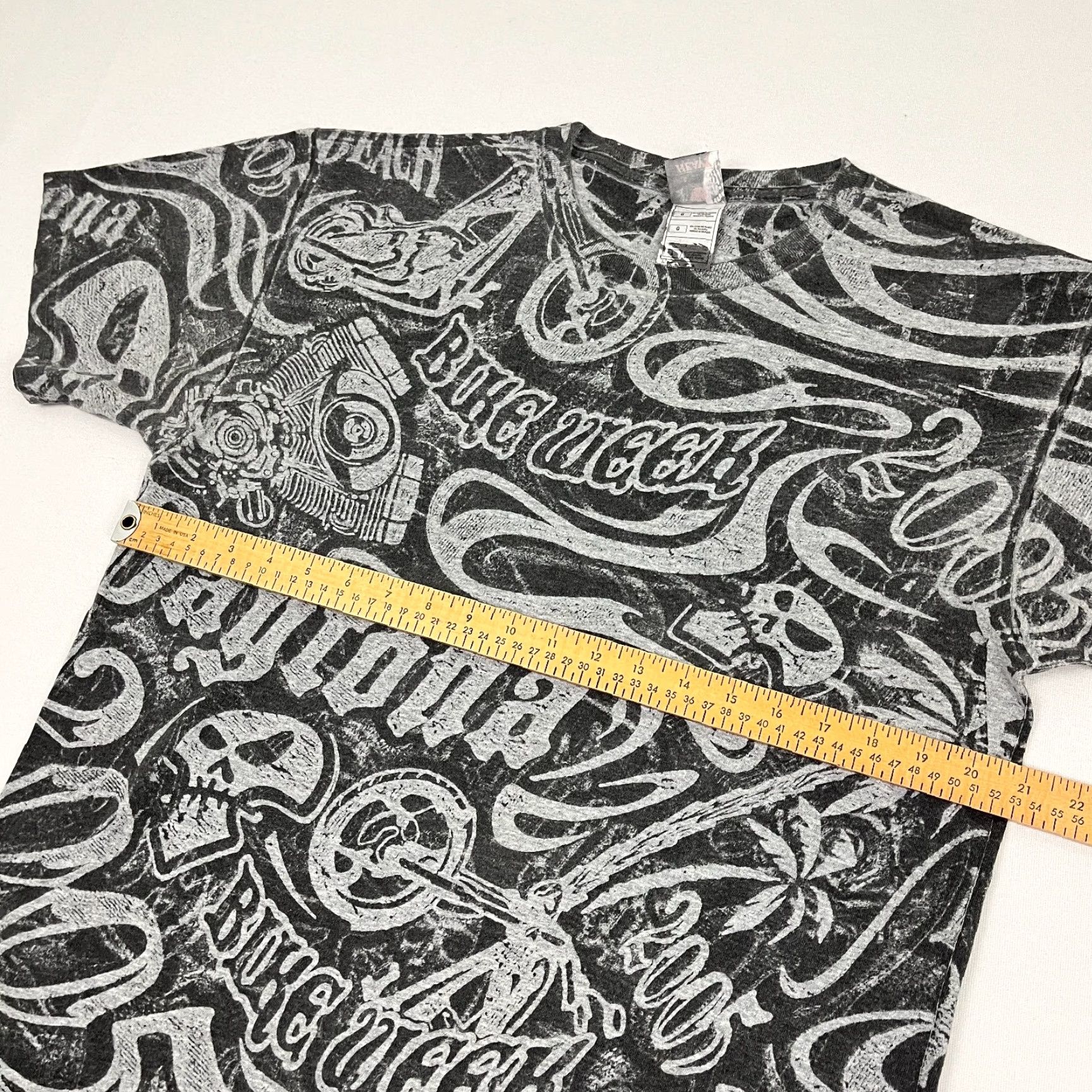 Fruit Of The Loom VINTAGE Daytona Bike Week Shirt Men Large Gray AOP All Over Biker Skull Graphic T-Shirt Size US L / EU 52-54 / 3 - 3 Thumbnail