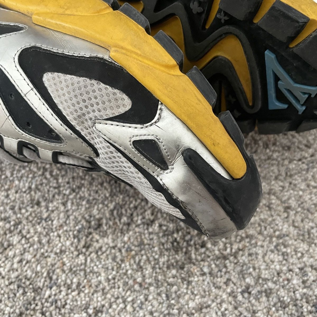 Louis Vuitton LOUIS VUITTON TATIC SNEAKER SILVER YELLOW BLACK RARE Size US 8.5 / EU 41-42 - 6 Thumbnail