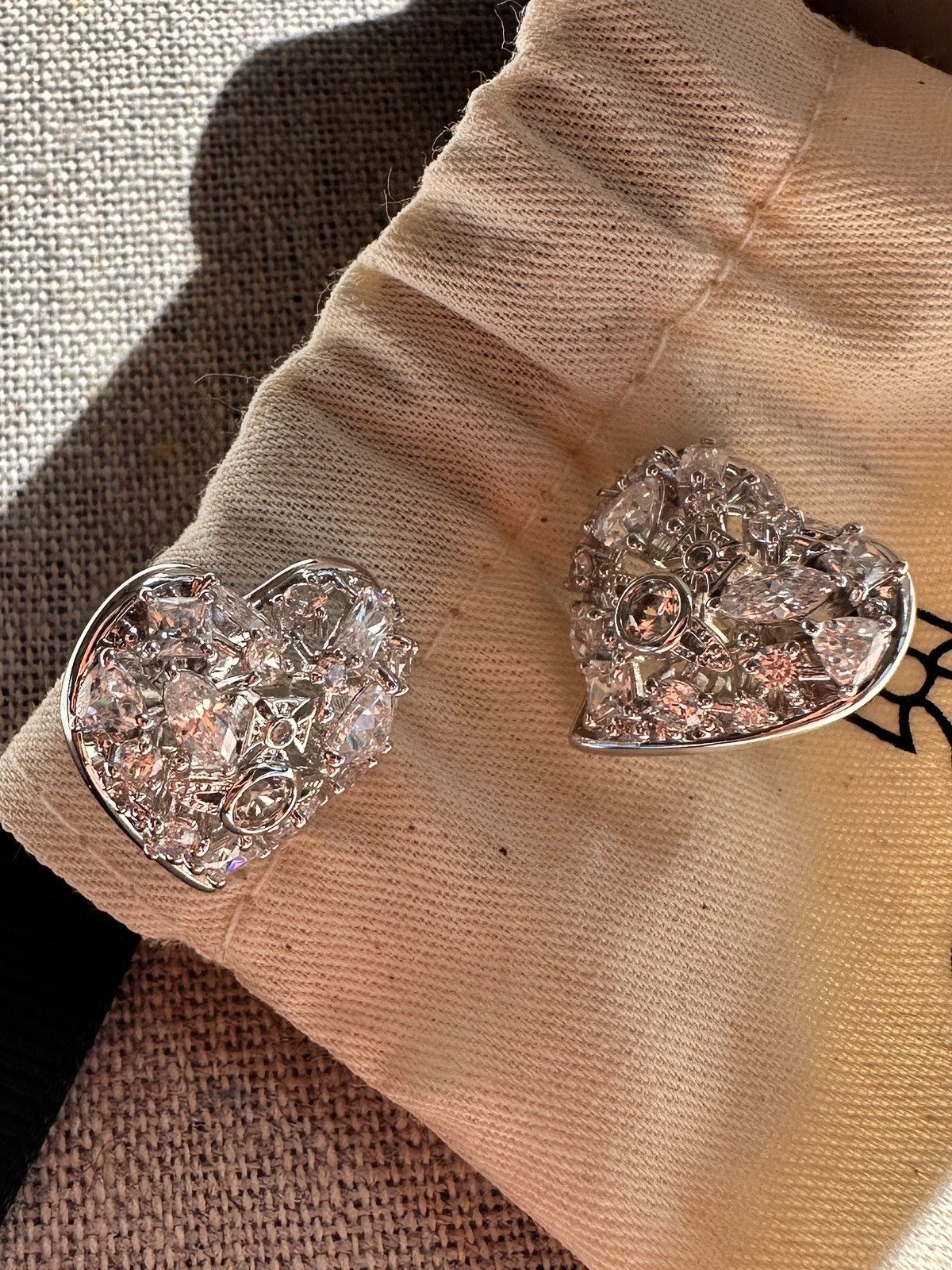 Vivienne Westwood Vivienne Westwood Hypolita Orb Hearts Crystals Earrings Size ONE SIZE - 5 Thumbnail