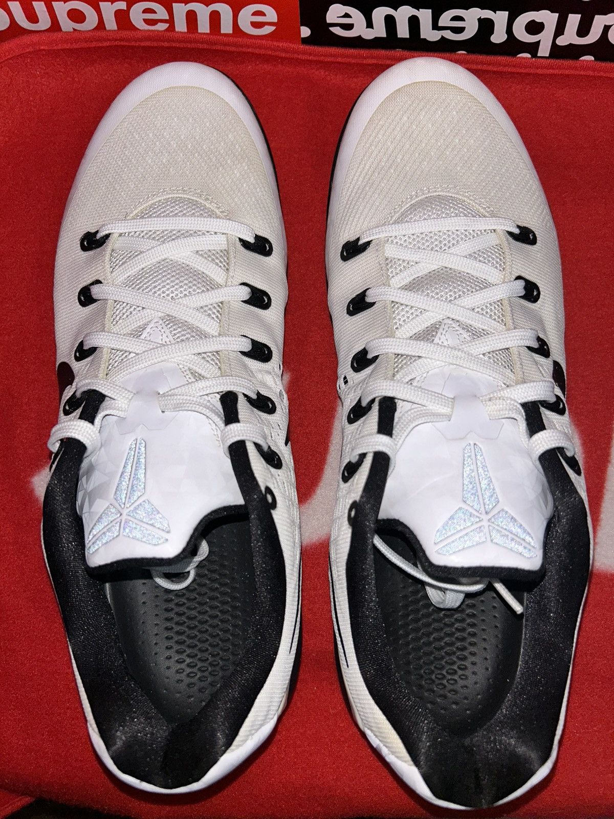 Nike Nike Kobe 9 EM TB ‘White Black’ 685776-100 size 14 Size US 14 / EU 47 - 4 Thumbnail
