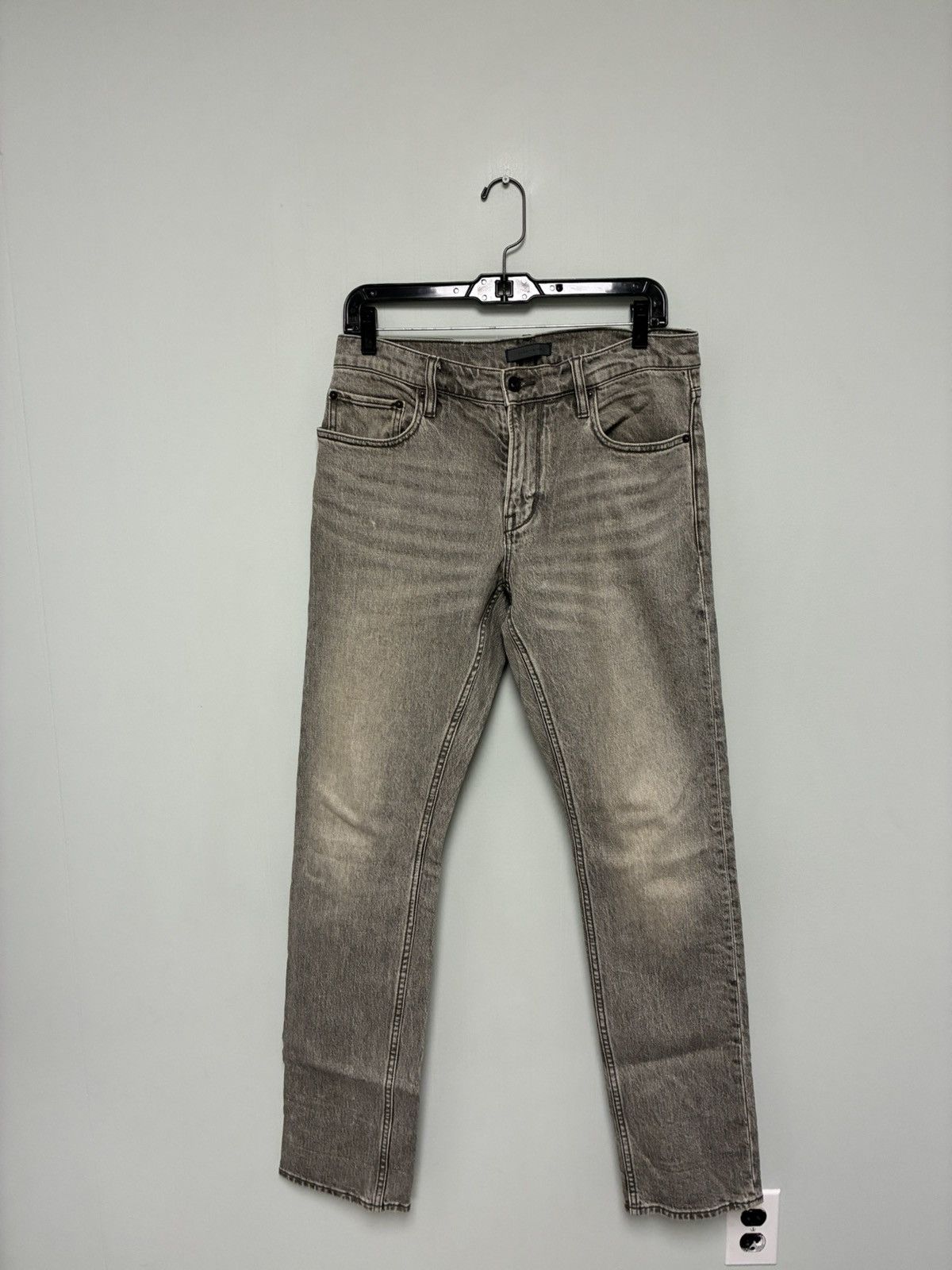 John Varvatos JV701 jean size 30 Size US 30 / EU 46 - 1 Thumbnail