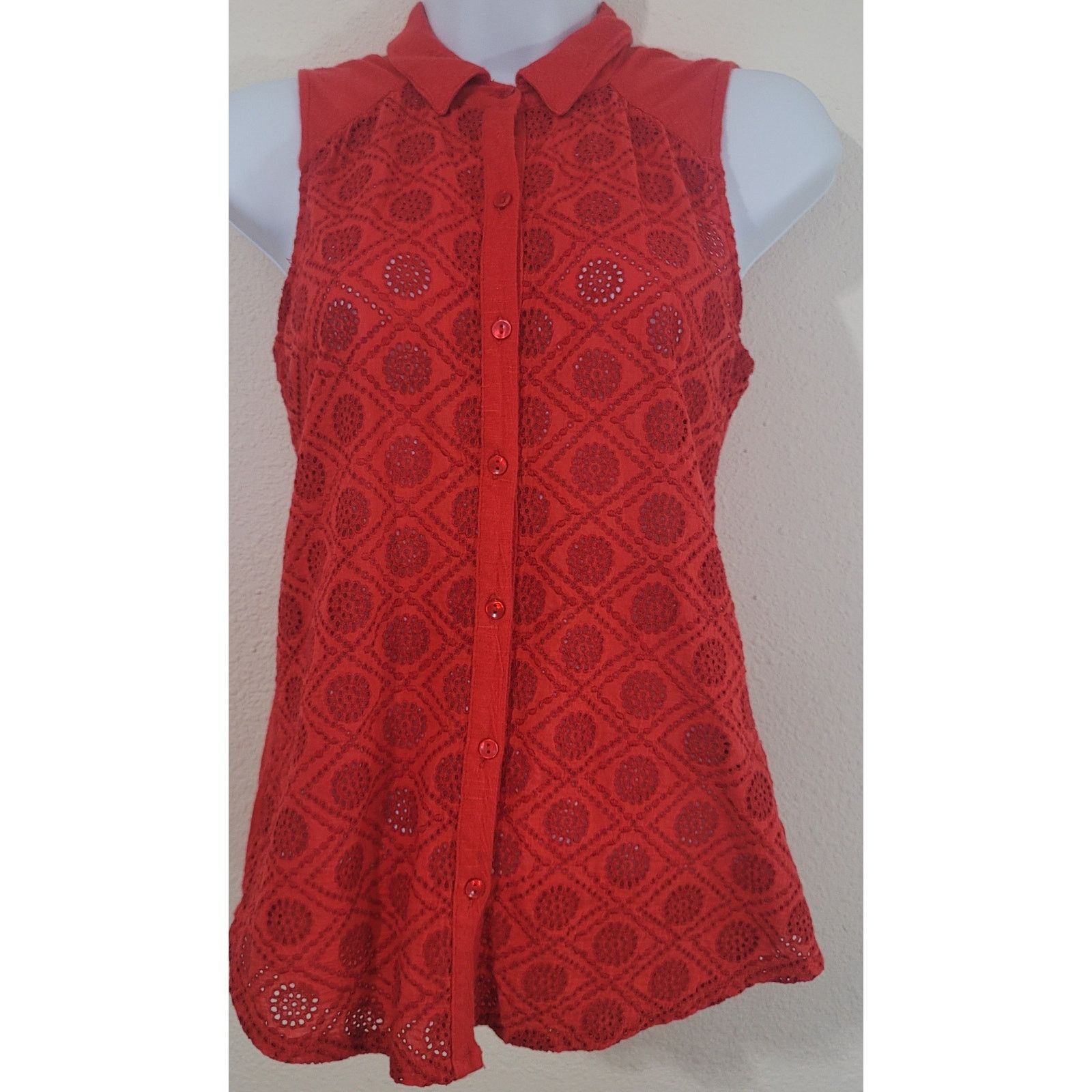 Lucky Brand Lucky Brand Red Eyelet Front Bodice Button Up Shirt XS Size XS / US 0-2 / IT 36-38 - 1 Thumbnail