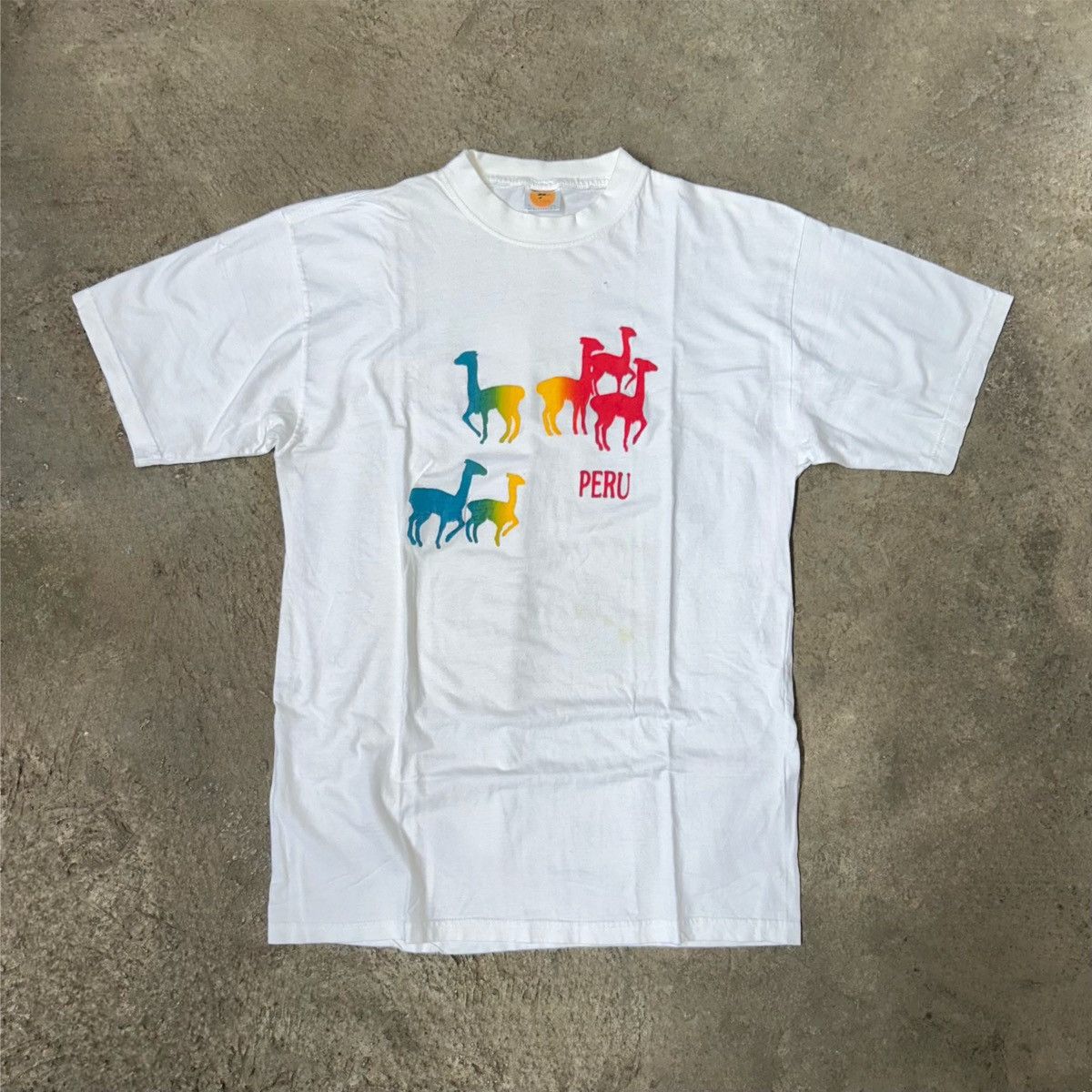 Other × Vintage Mid 2010s Perú White Souvenir T-Shirt Size US L / EU 52-54 / 3 - 1 Thumbnail