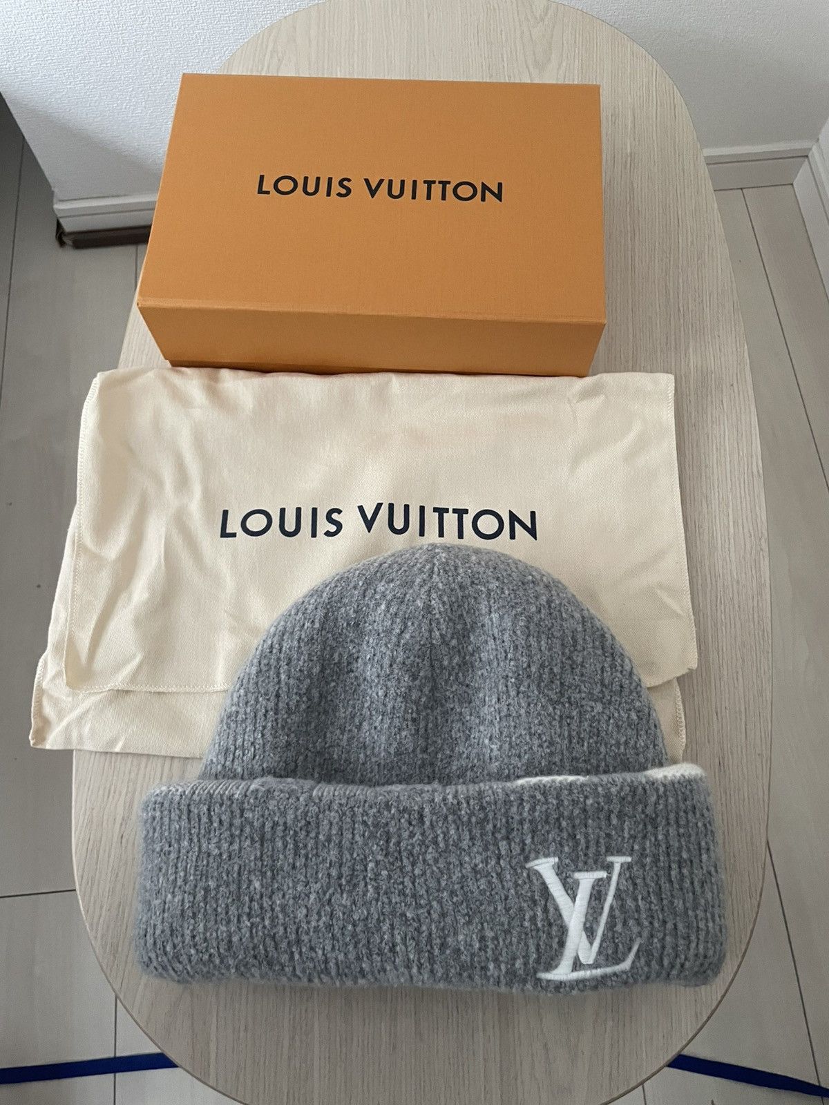 Louis Vuitton Louis Vuitton Crush Damoflage Pearls Beanie Size ONE SIZE - 3 Thumbnail