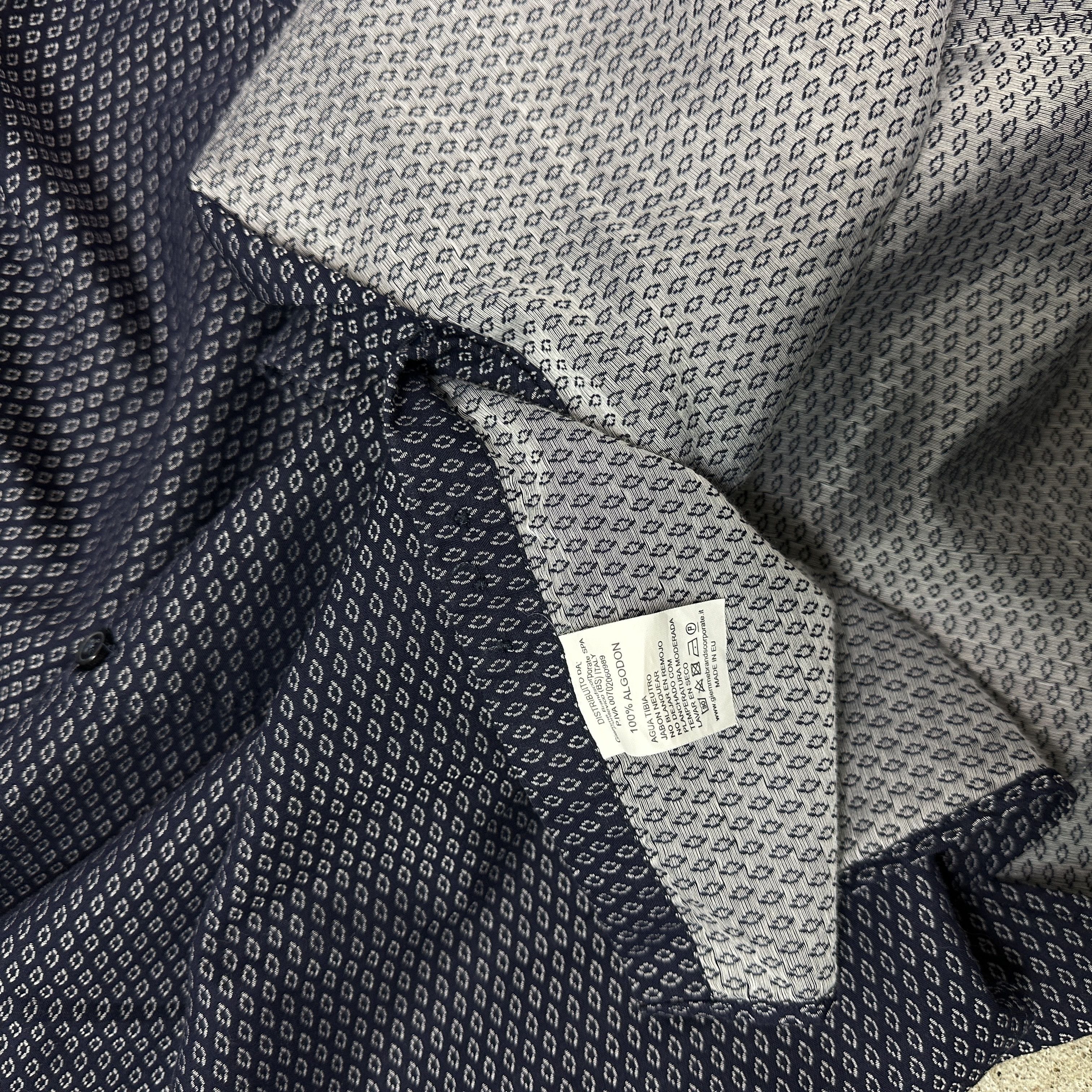 Vintage Vintage 820 Caliban Contemporary Fit Button Down Shirt 00s Size US L / EU 52-54 / 3 - 5 Thumbnail