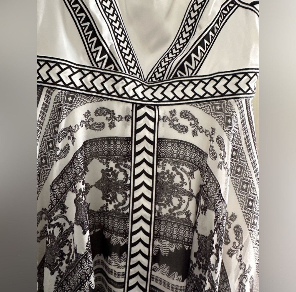 Bebe Bebe Handkerchief Dress Size S / US 4 / IT 40 - 2 Thumbnail