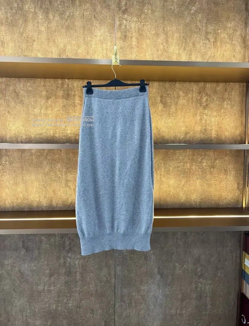 Barrie Cashmere Midi Skirt Ffff1 in Gray, Women's (Size 26) — image 2 of 4