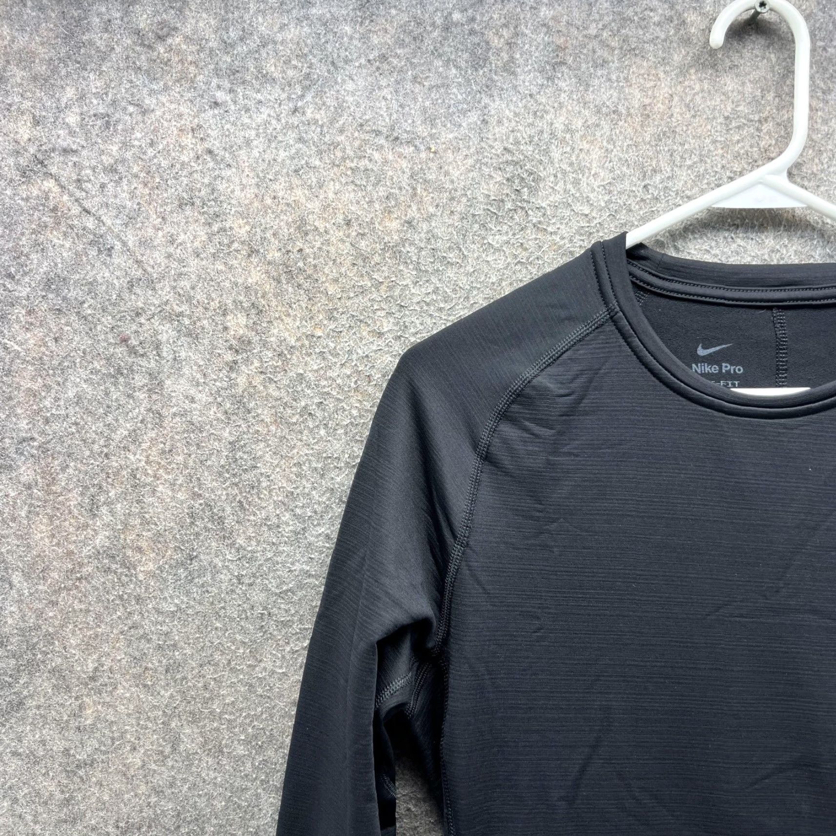 Nike Nike Pro Dri-FIT Shirt Mens M Black Slim Fit Long Sleeve Training Top Size US M / EU 48-50 / 2 - 3 Thumbnail