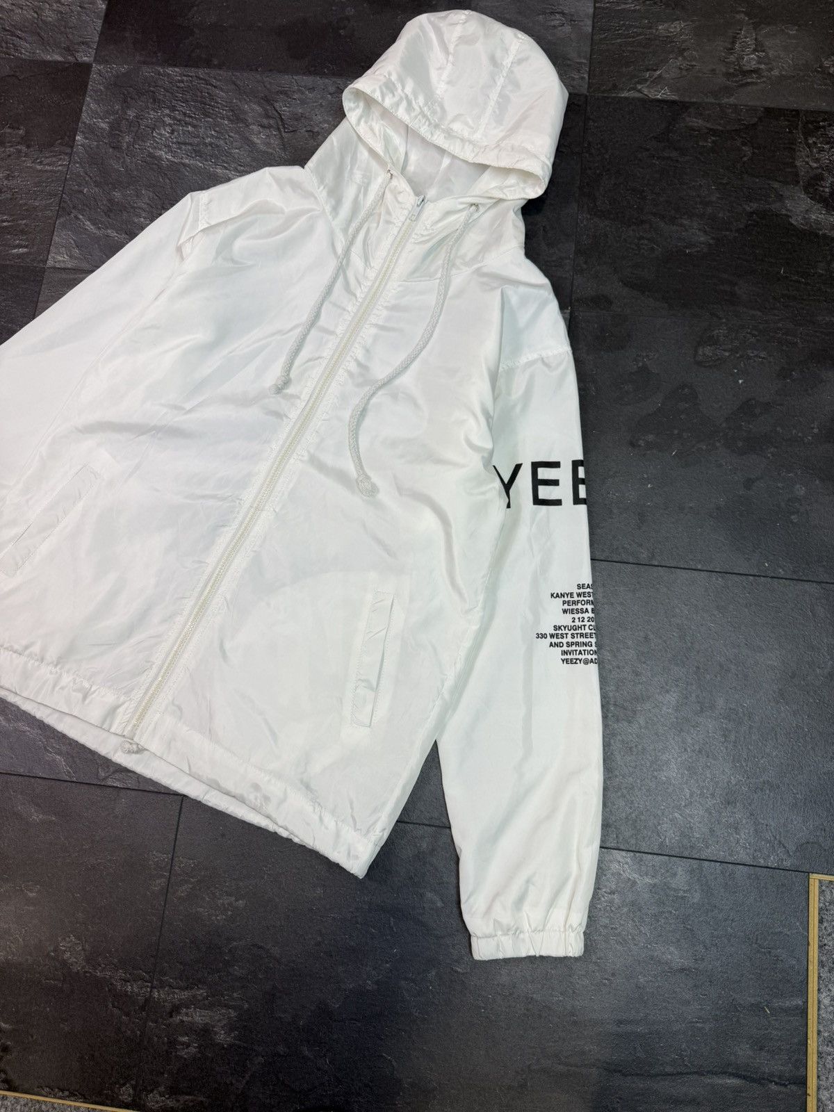 Vintage Yeezus Tour 3 Logo Jacket Kanye West Streetwear USA S Rap Size US S / EU 44-46 / 1 - 5 Thumbnail